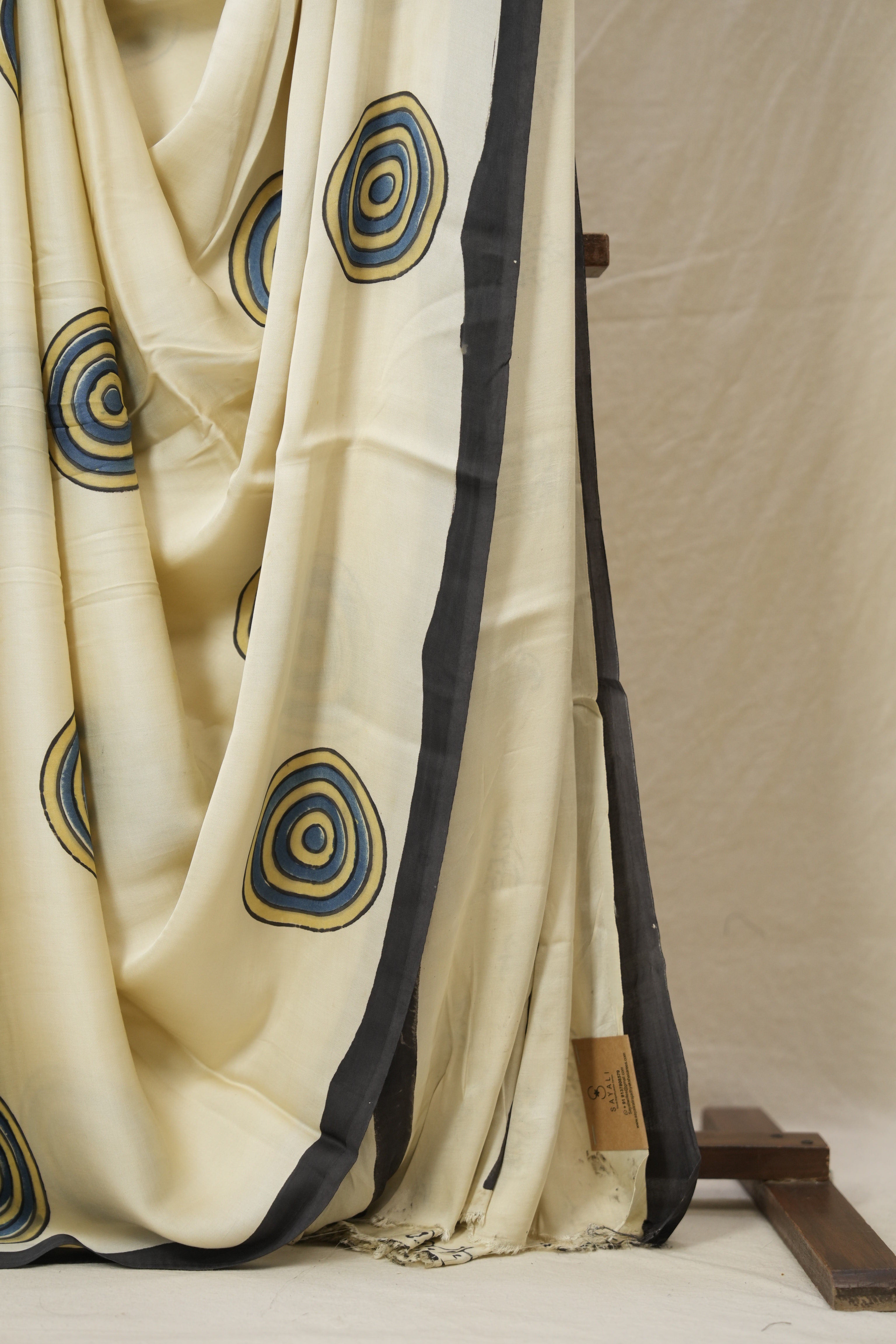 Cream HBP Modal Silk Saree - SRCMSS611