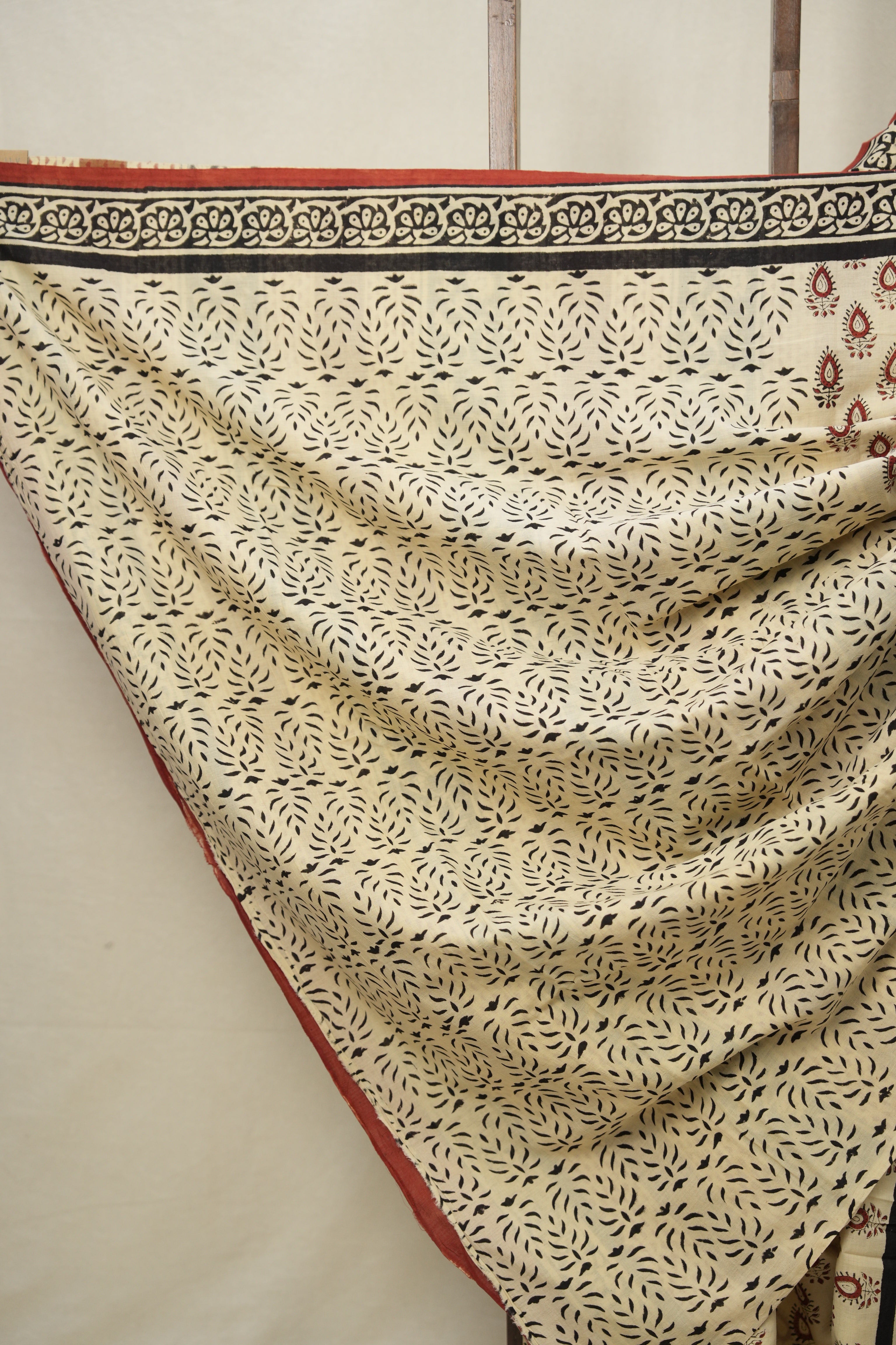 Cream HBP Cotton Saree - SRCCS2976
