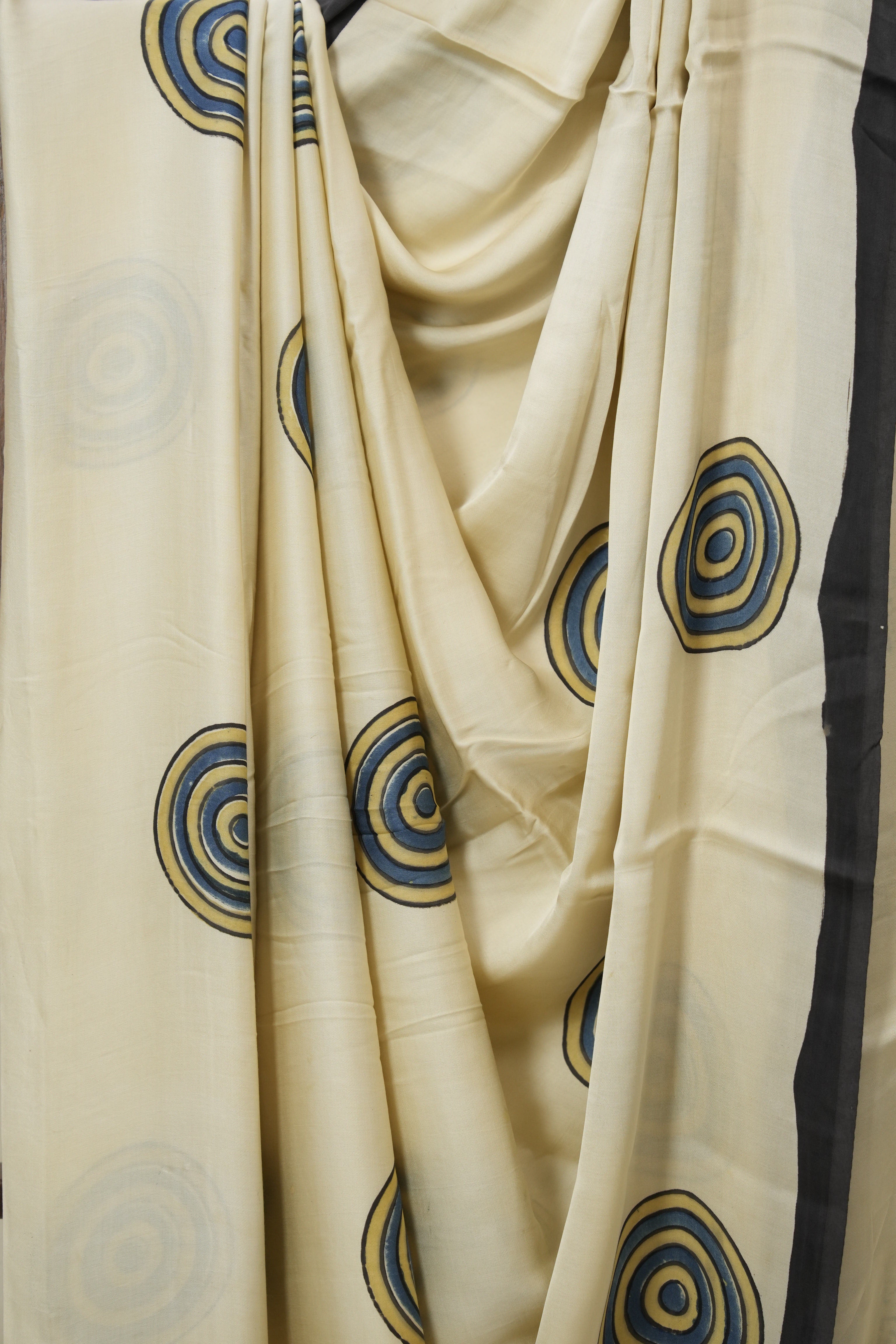 Cream HBP Modal Silk Saree - SRCMSS611
