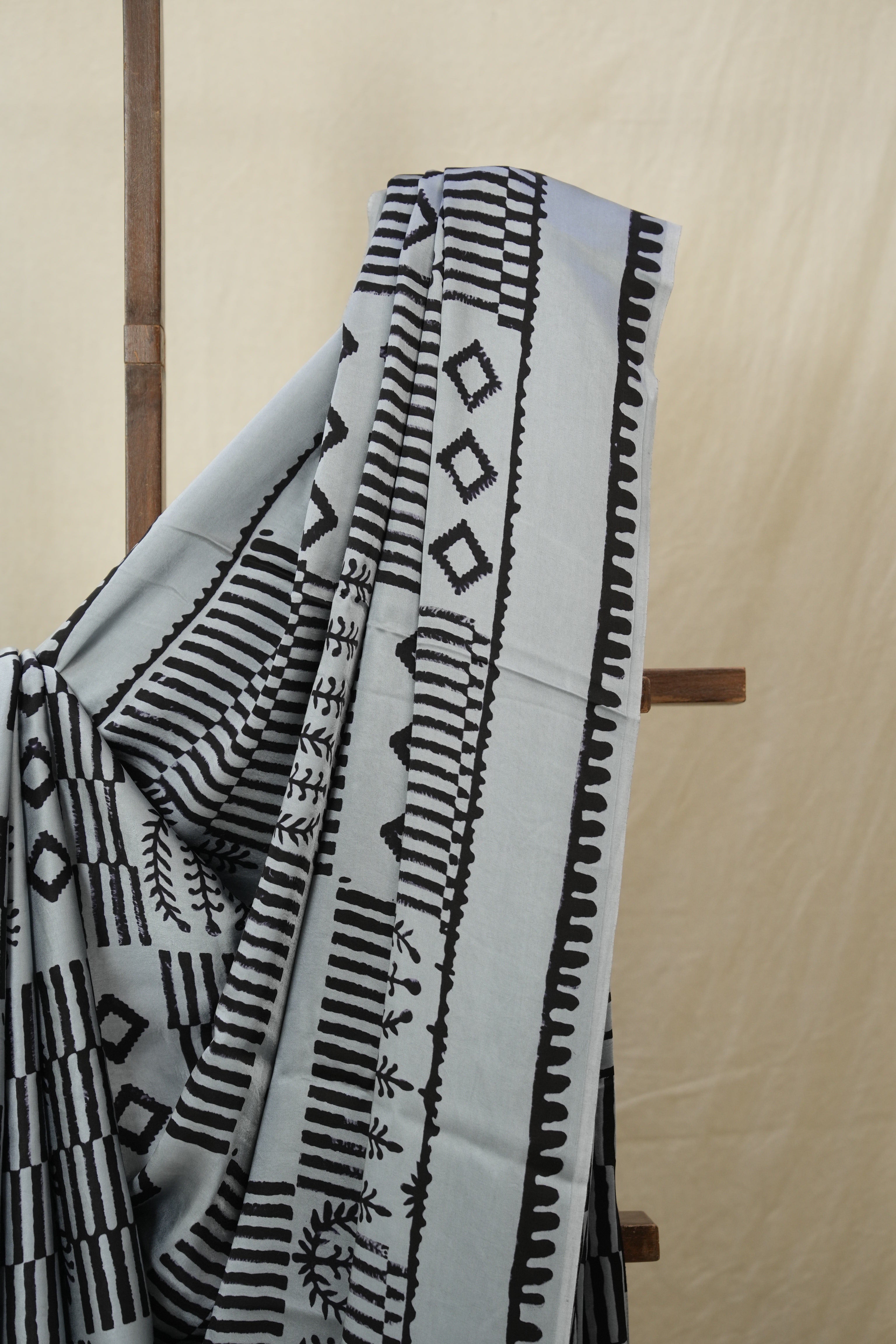 Metallic Grey HBP Modal Silk Saree - SRMGMSS610