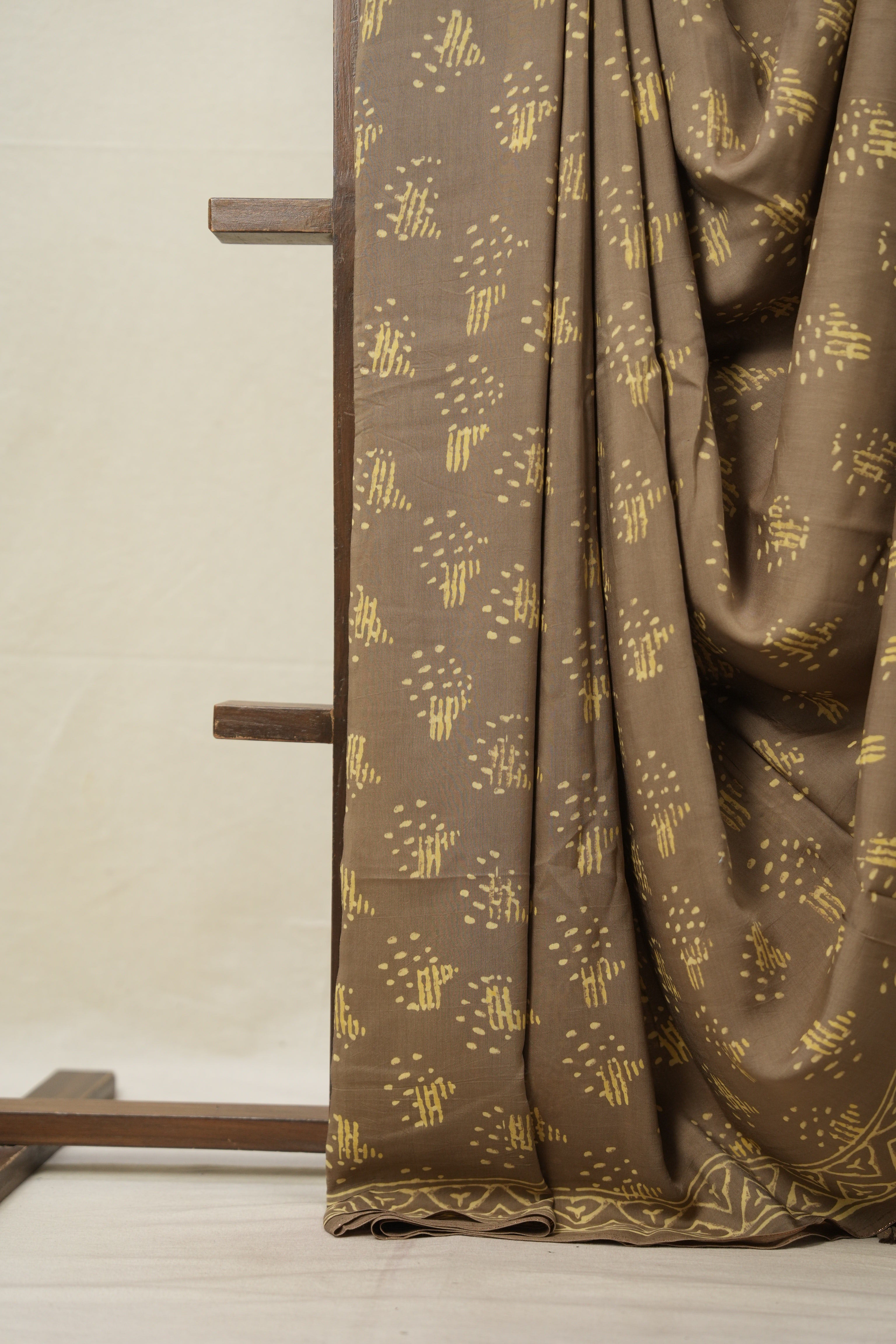 Bronze Brown HBP Modal Silk Saree - SRBBHBPMSS475