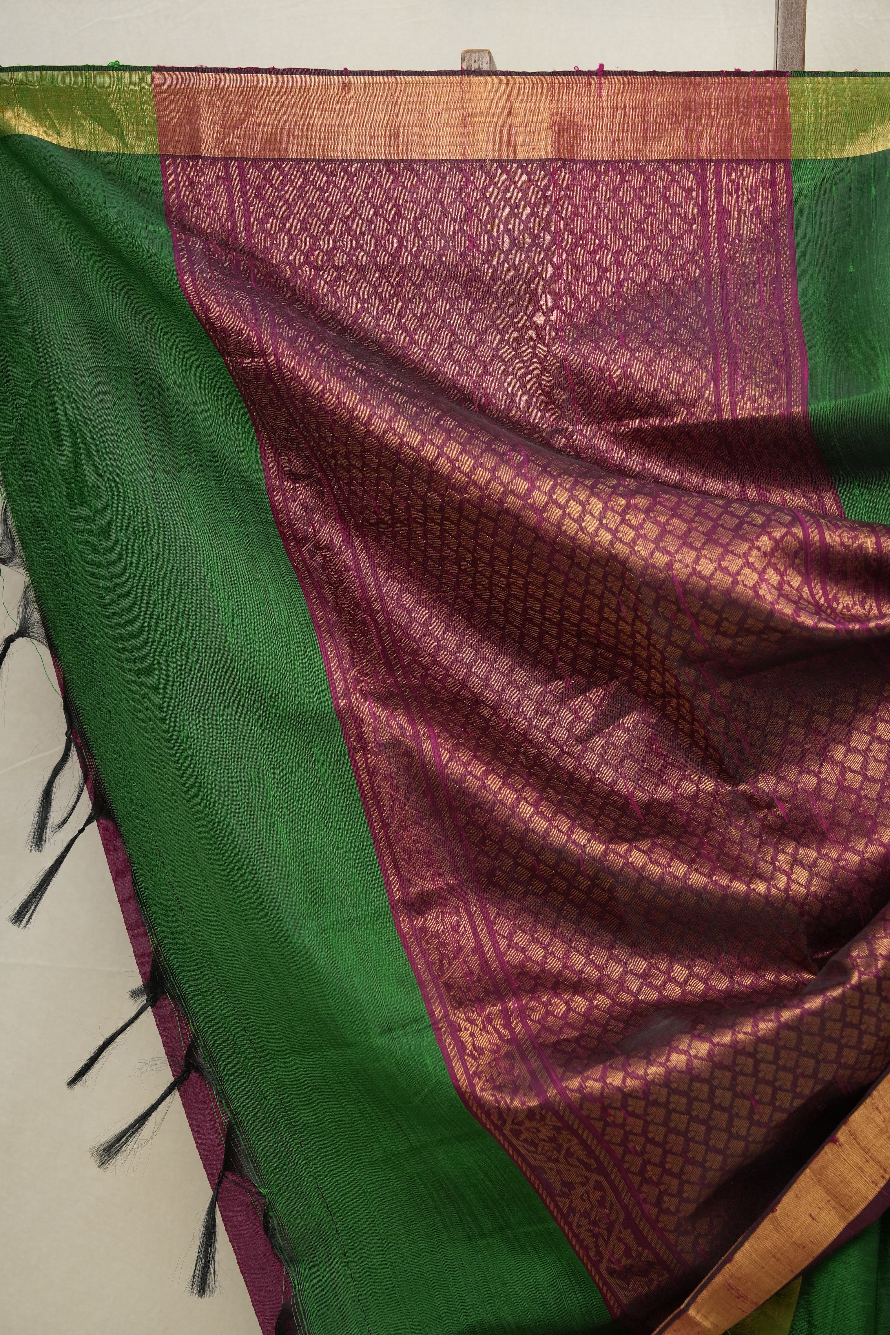 Green Raw Silk Saree - SRGRSS794