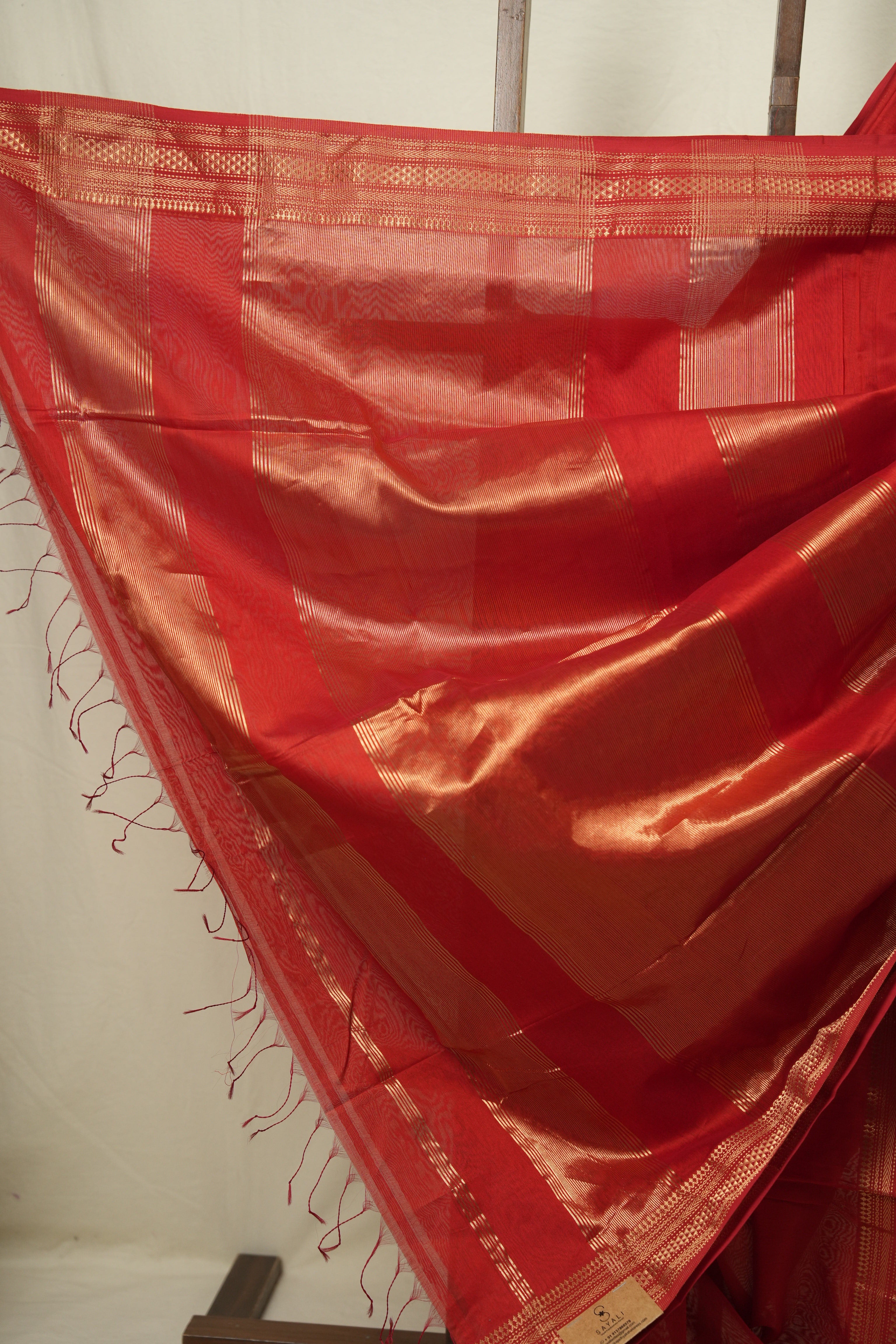 Red Maheshwari Saree - SRRMS1270