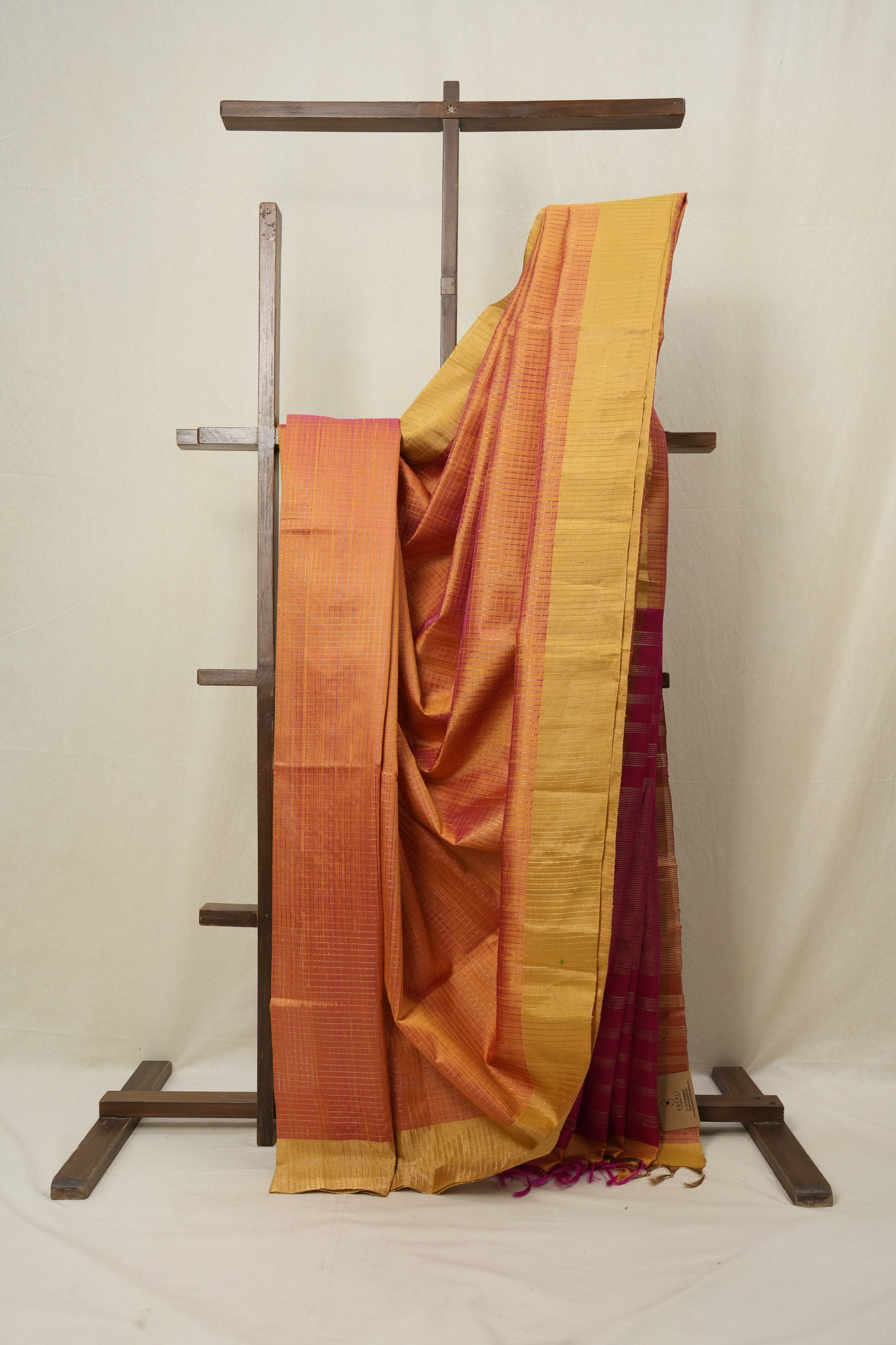 Two Tone Orange Raw Silk Saree - SRTTORSS817