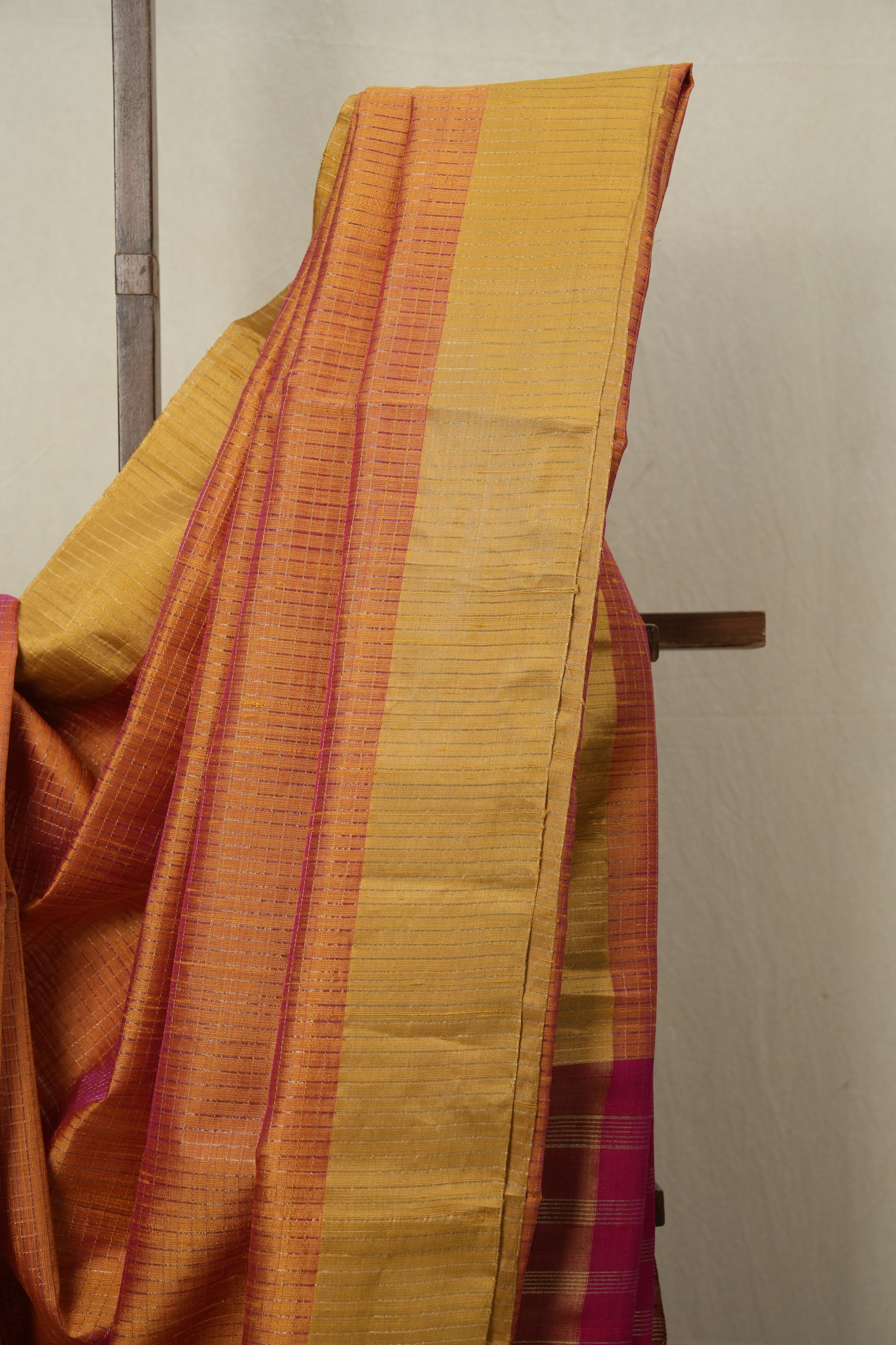 Two Tone Orange Raw Silk Saree - SRTTORSS817