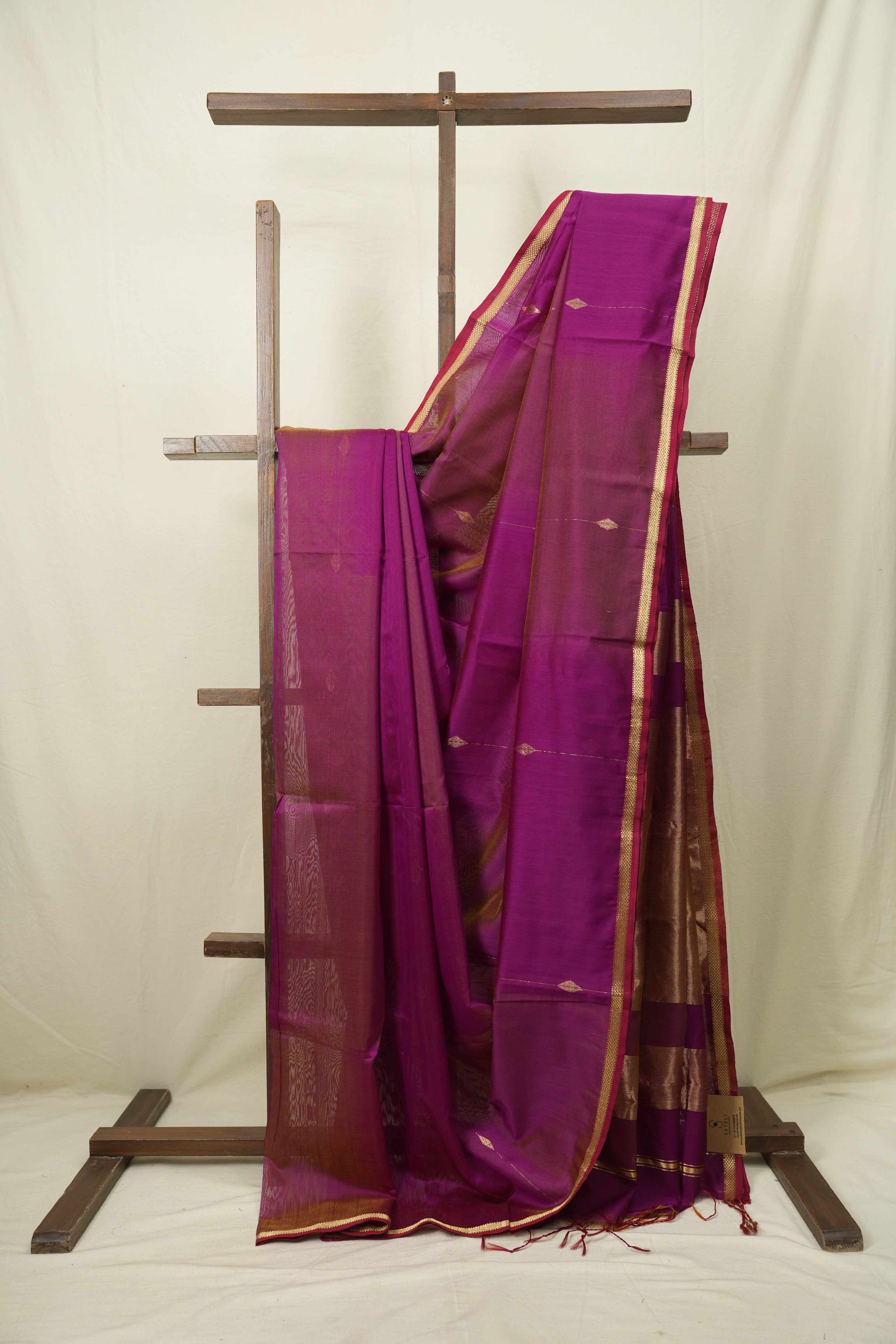 Magenta Maheshwari Saree - SRMMS1264