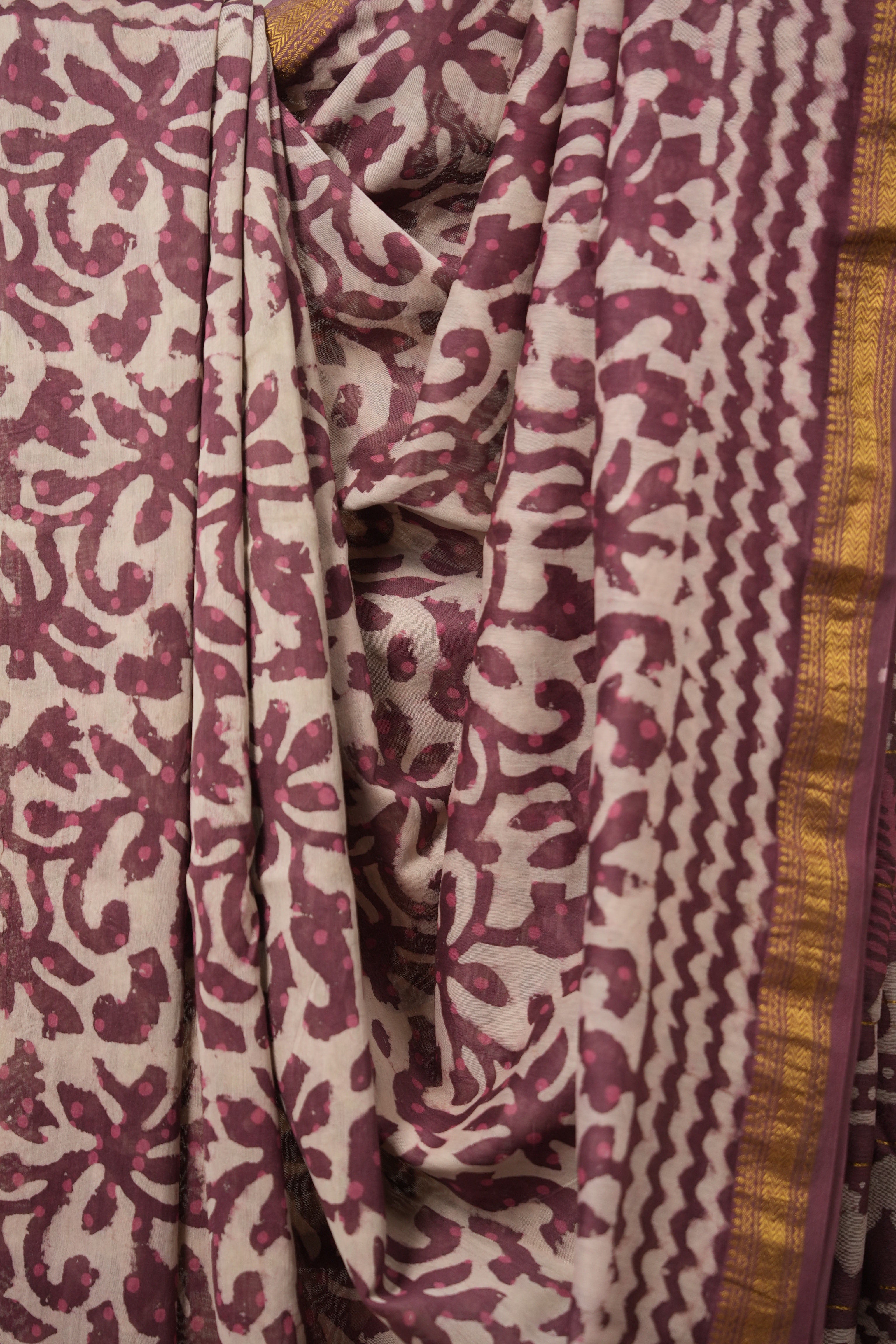 Off White Pink HBP Cotton Silk Saree With Maheshwari Border - SROWPCSS1363