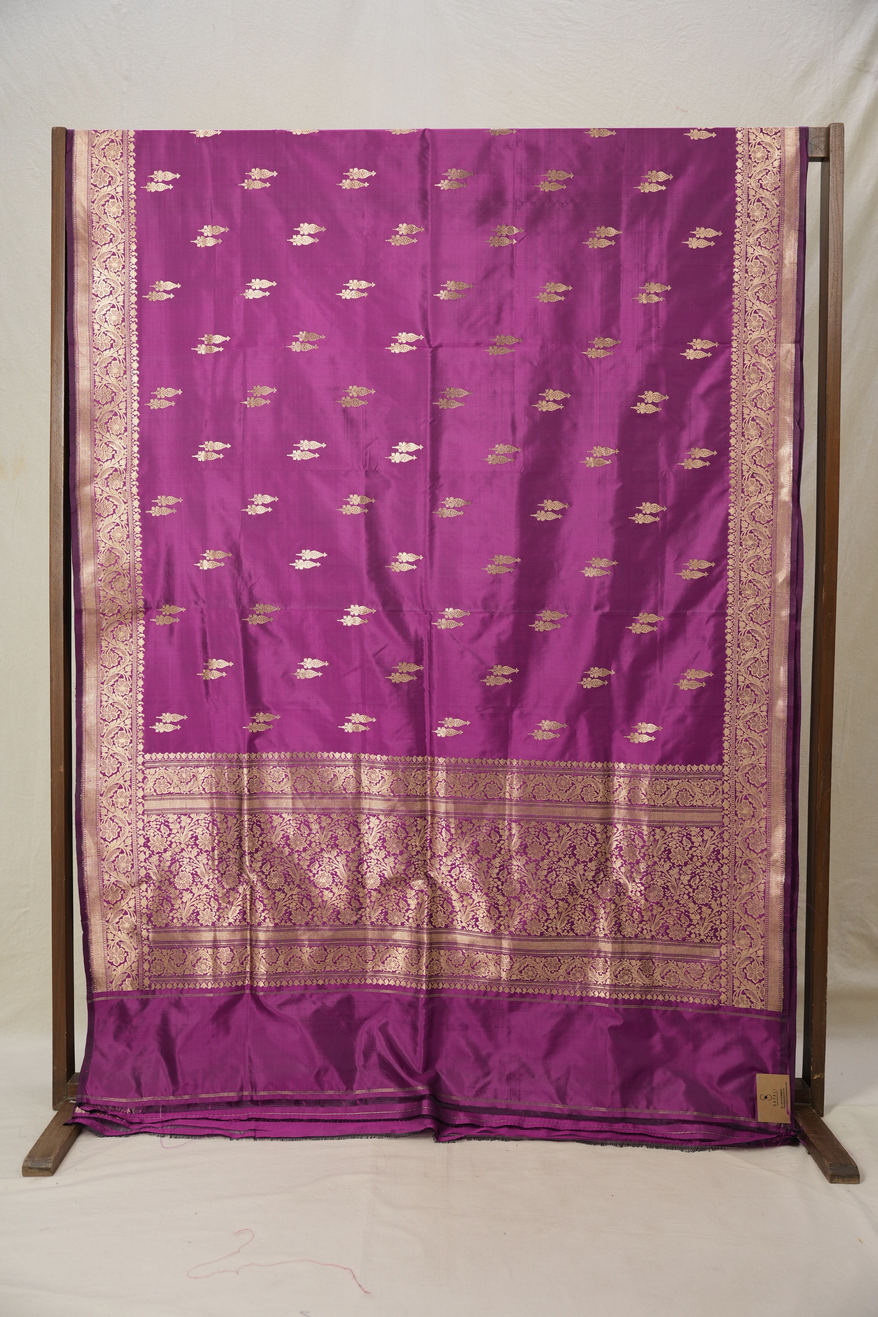 Magenta Banarasi Silk Saree - SRMBSS869