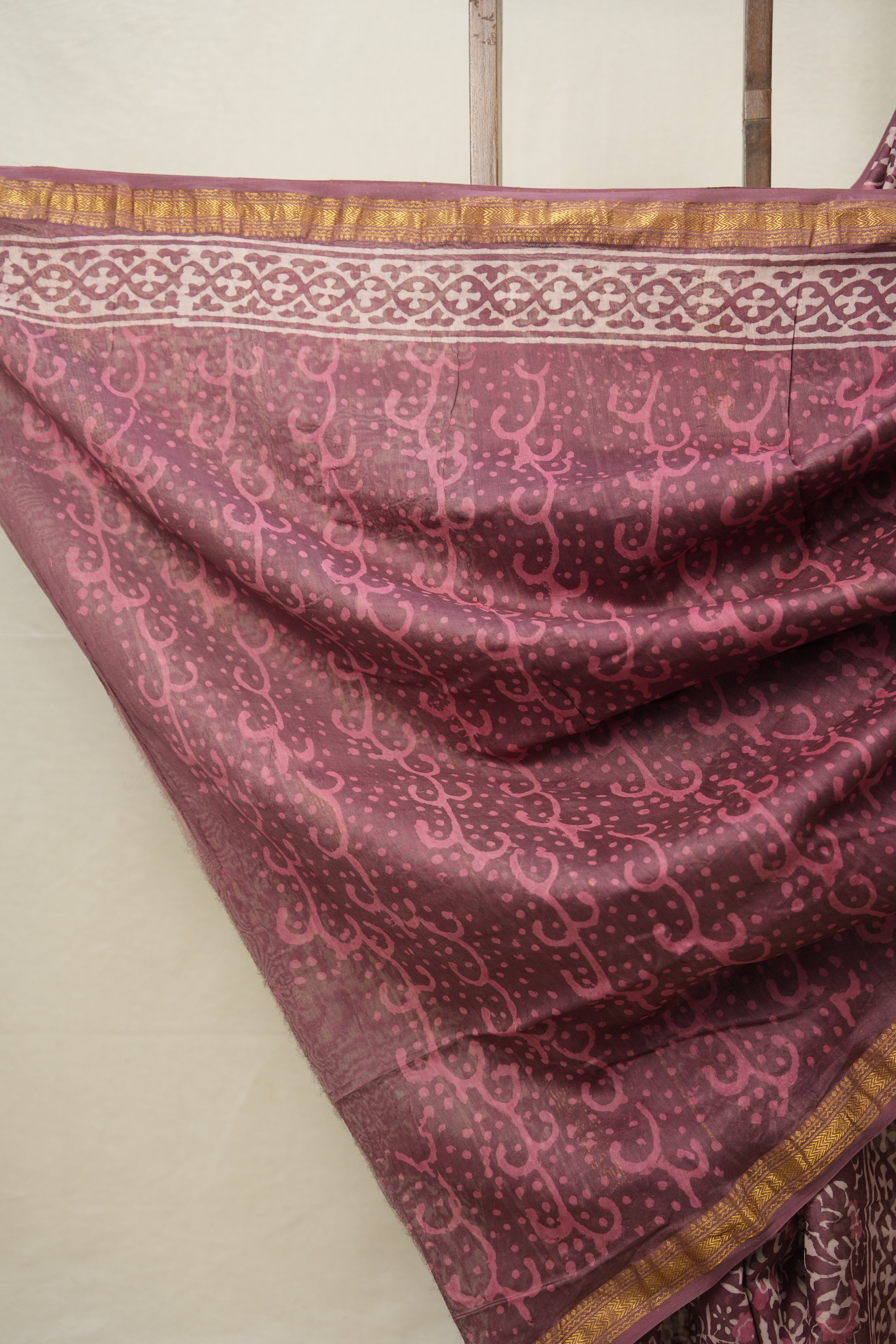Onion Pink HBP Cotton Silk Saree With Maheshwari Border - SROPCSS1361