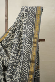 Off White Grey HBP Cotton Silk Saree With Maheshwari Border - SROWGCSS1359