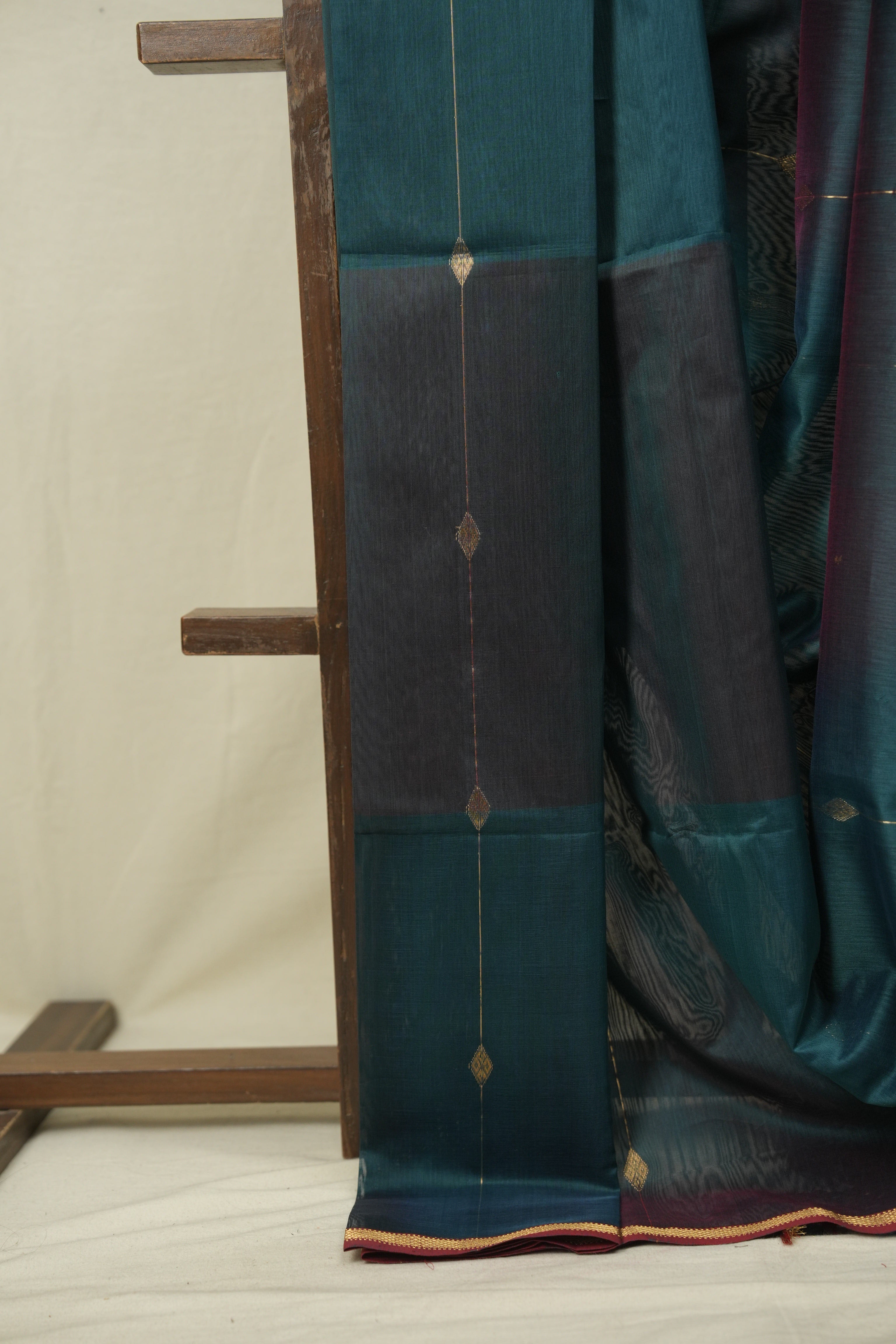 Two Tone Green Maheshwari Saree - SRTTGMS1257