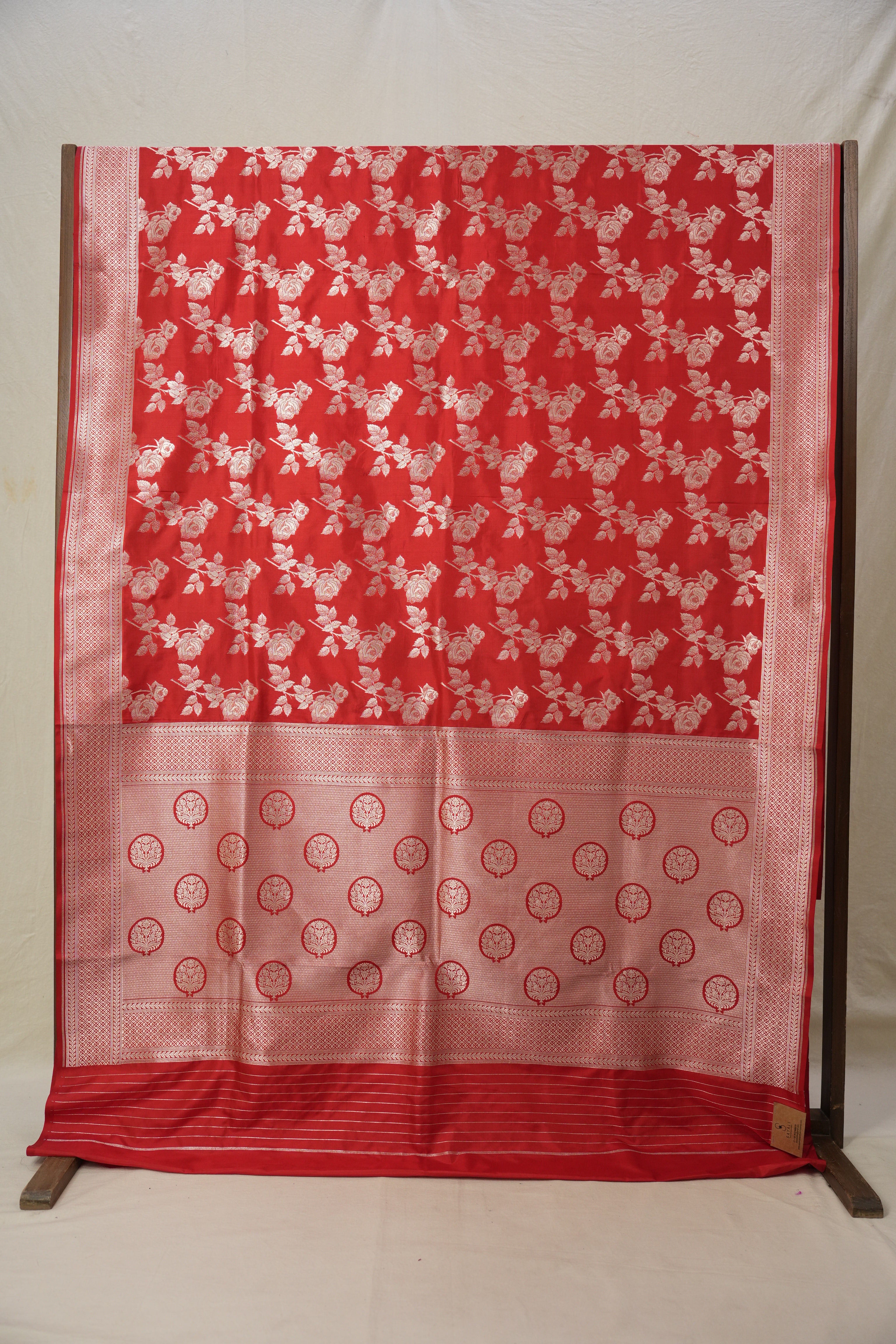 Scarlet Red Banarasi Silk Saree - SRSRBSS763