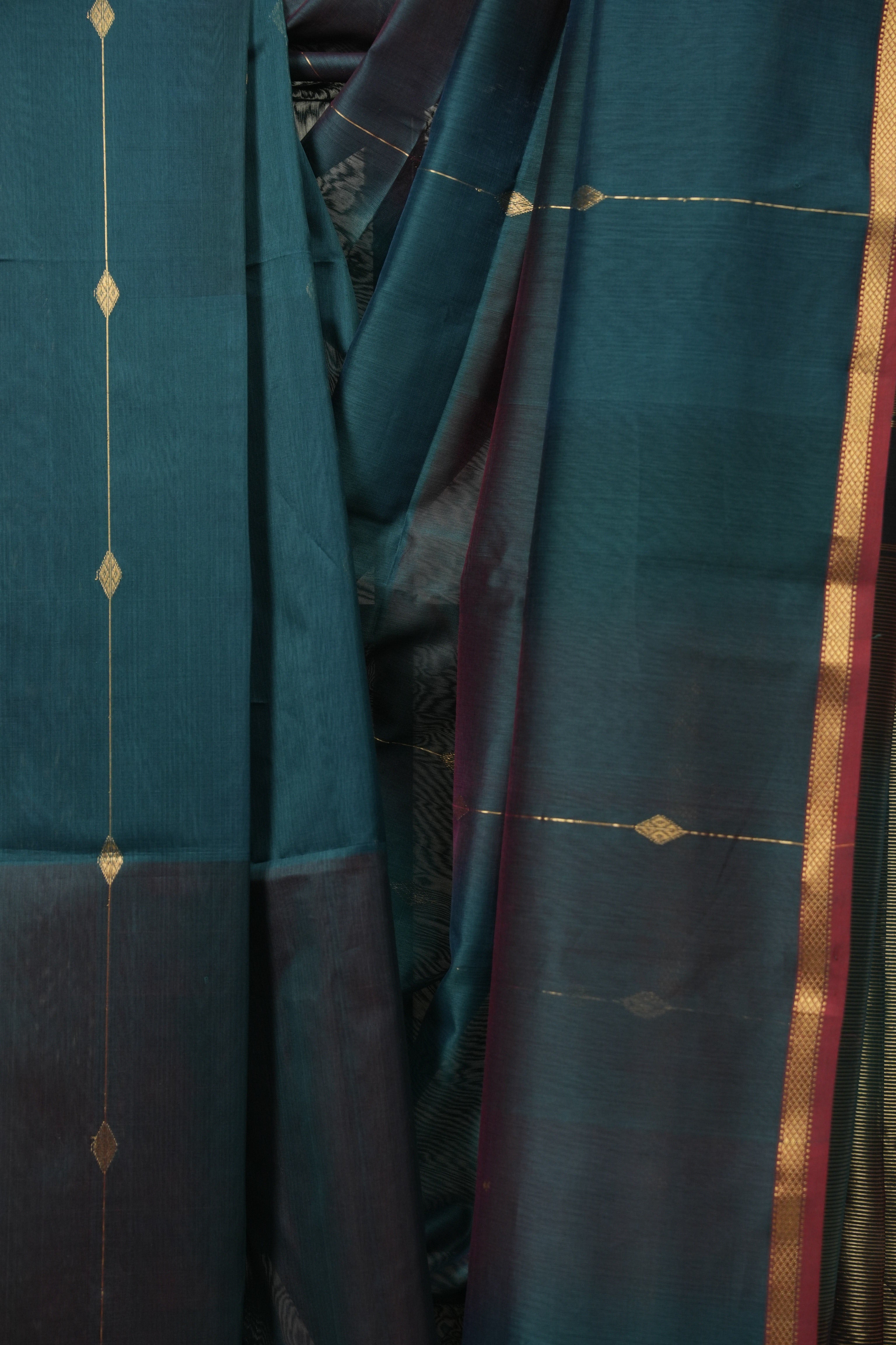 Two Tone Green Maheshwari Saree - SRTTGMS1257