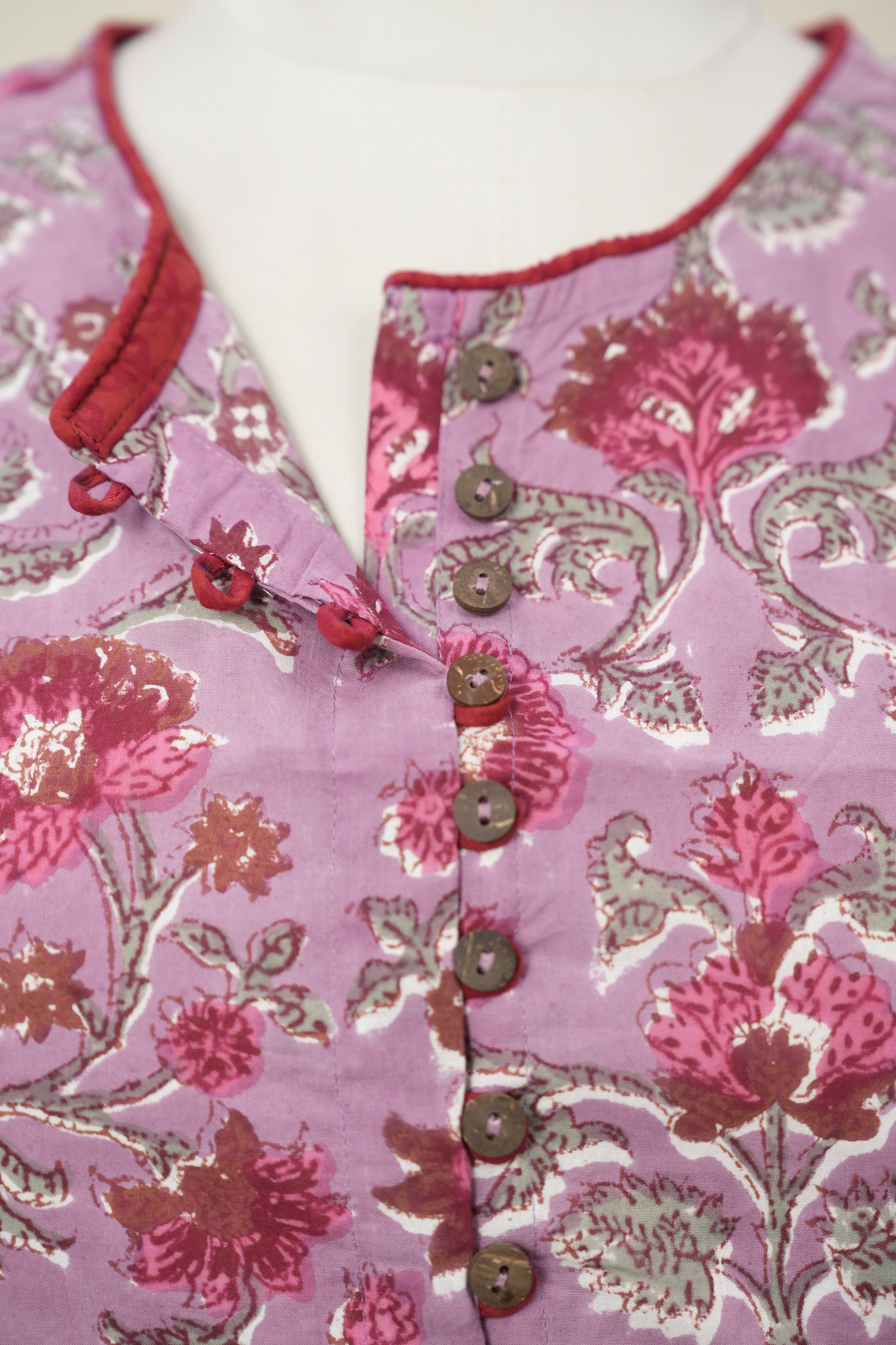 Light Purple Boat Neck HBP Cotton Blouse With Red Piping - SRLPBNCB169
