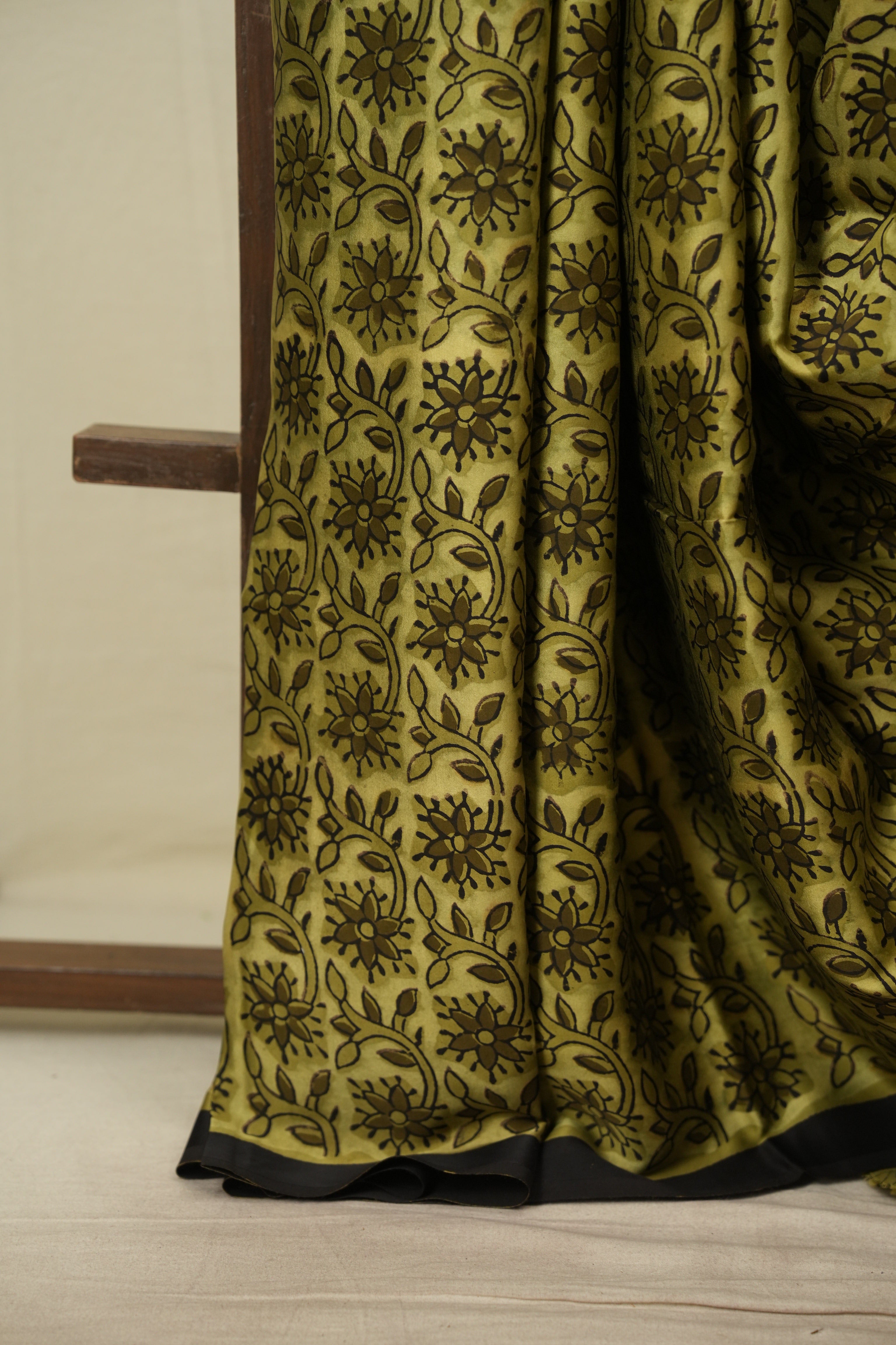 Olive Green Modal Silk Saree -SROGMSS769