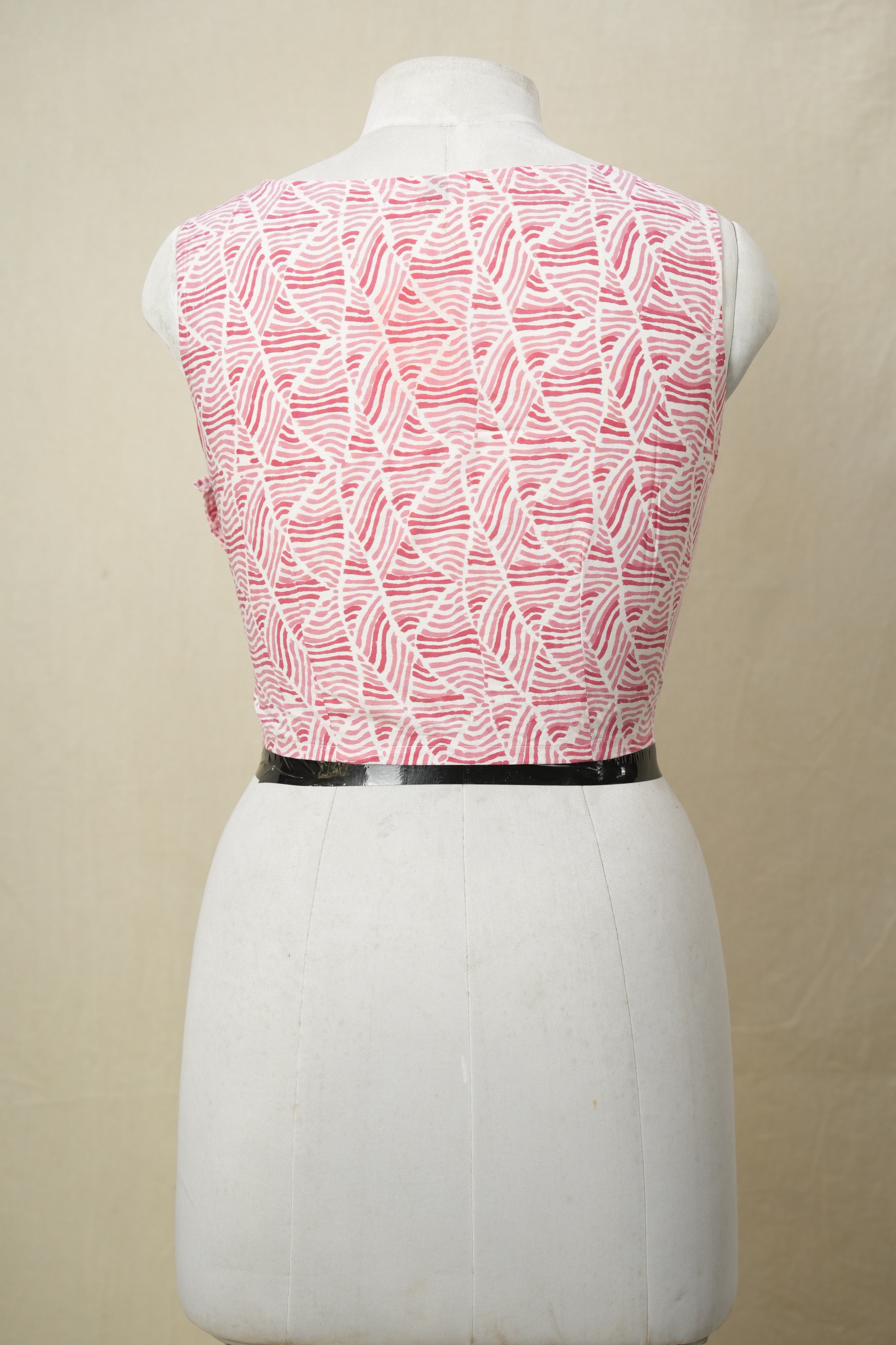 Pink White Cotton Round-Neck Blouse - SRPWCRNB182