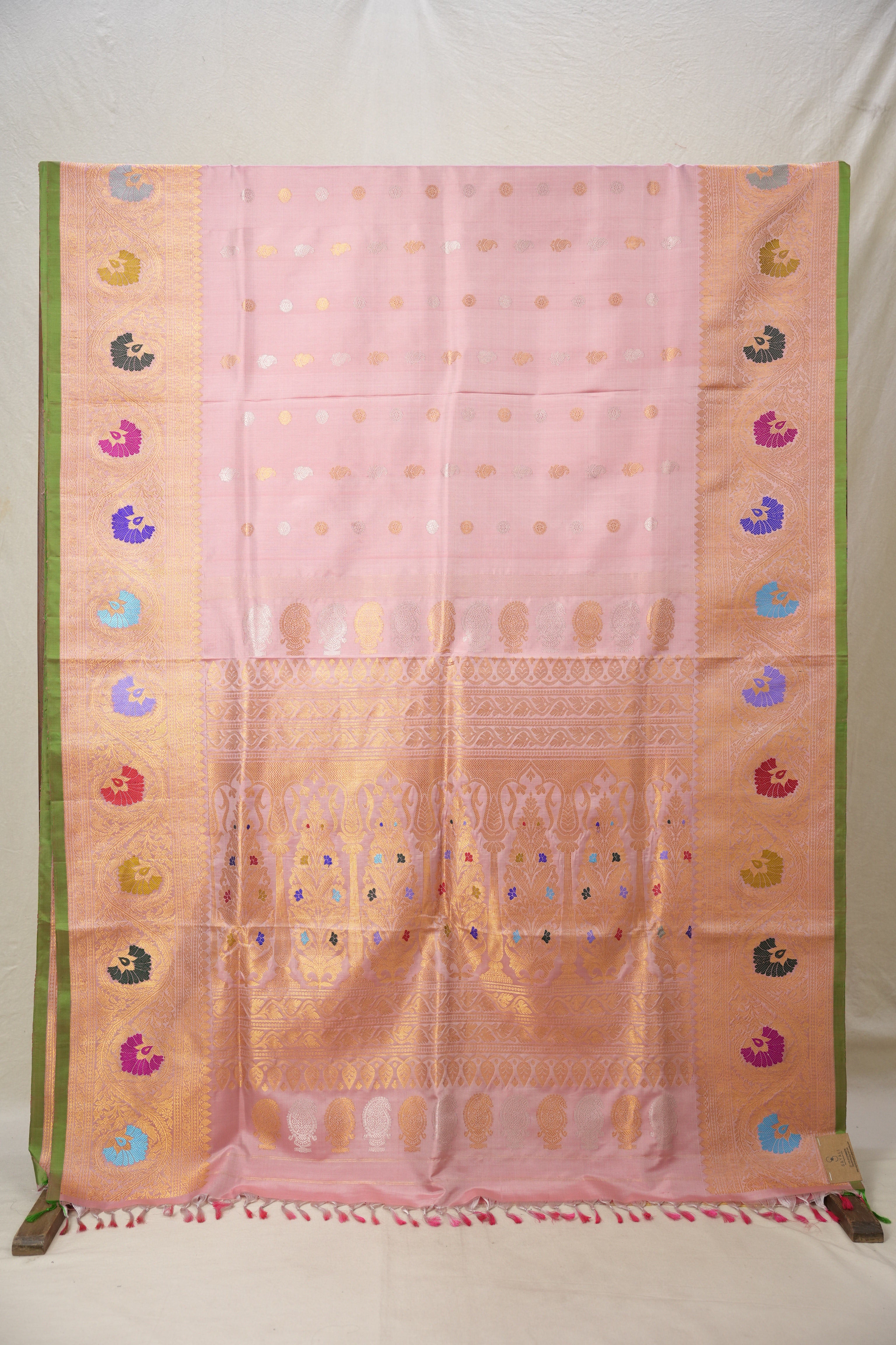 Bubblegum Pink Gadwal Silk Saree - SRBPGSS592