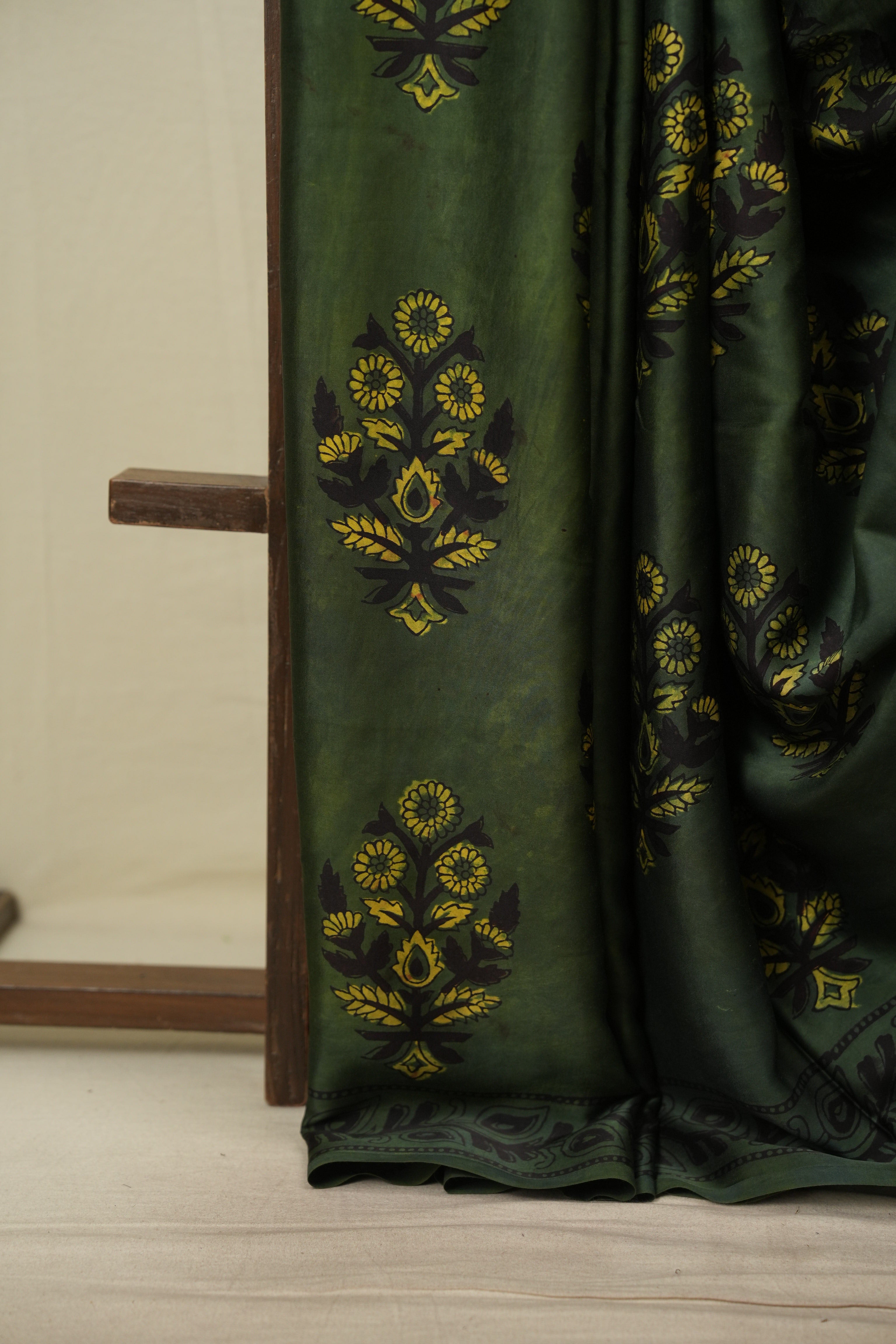 Green Modal Silk Saree -SRGMSS758