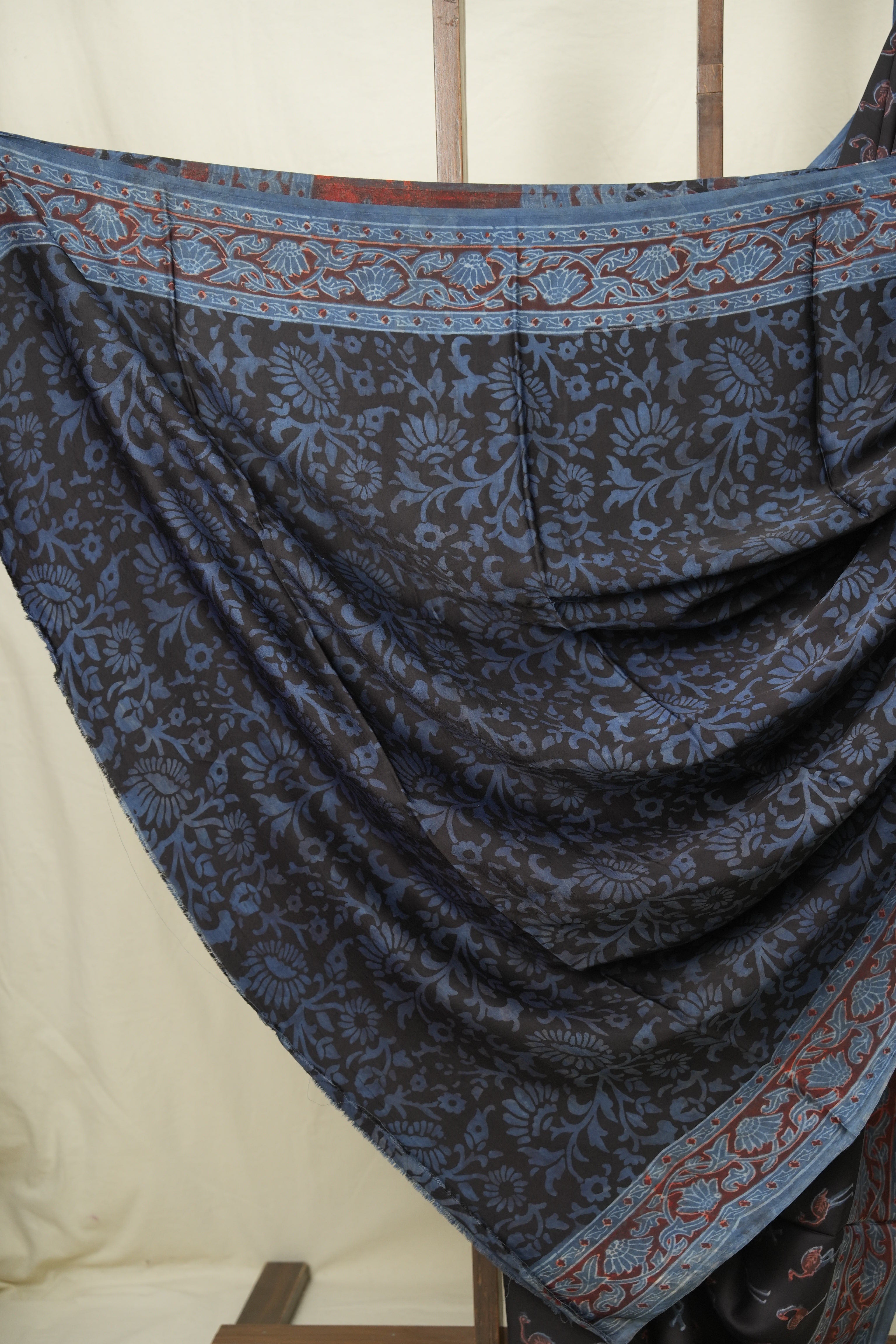 Black HBP Modal Silk Saree - SRBMSS704