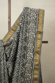 Grey HBP Cotton Silk Saree With Maheshwari Border - SRGCSS1385