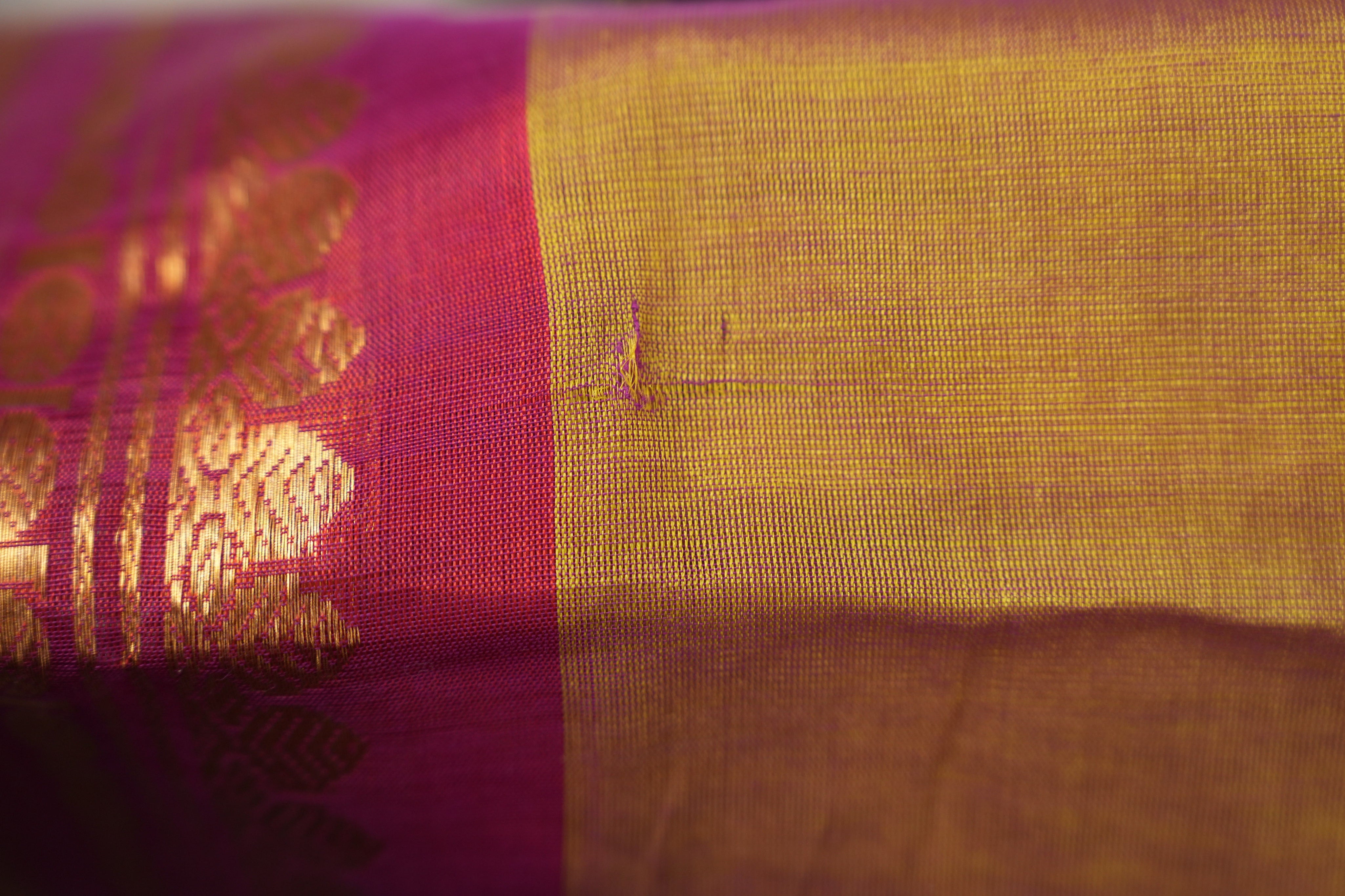 Two Tone Mustard Pink Gadwal Cotton Silk Saree (DEFECT) - SRTTMPGCSS119-PI