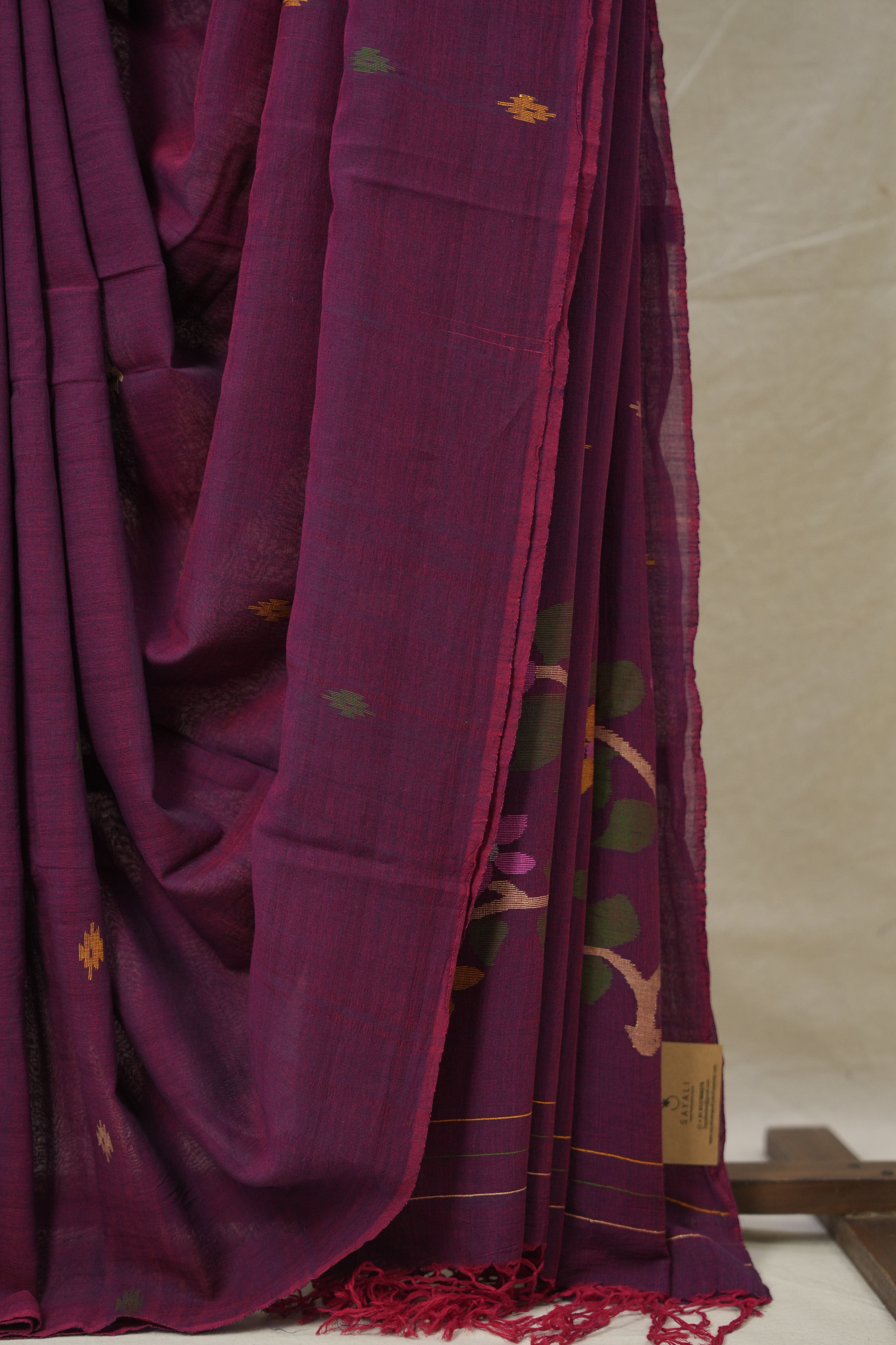 Two Tone Magenta Mul Bengal Cotton Jamdani Saree - SRTTMMBCJS213