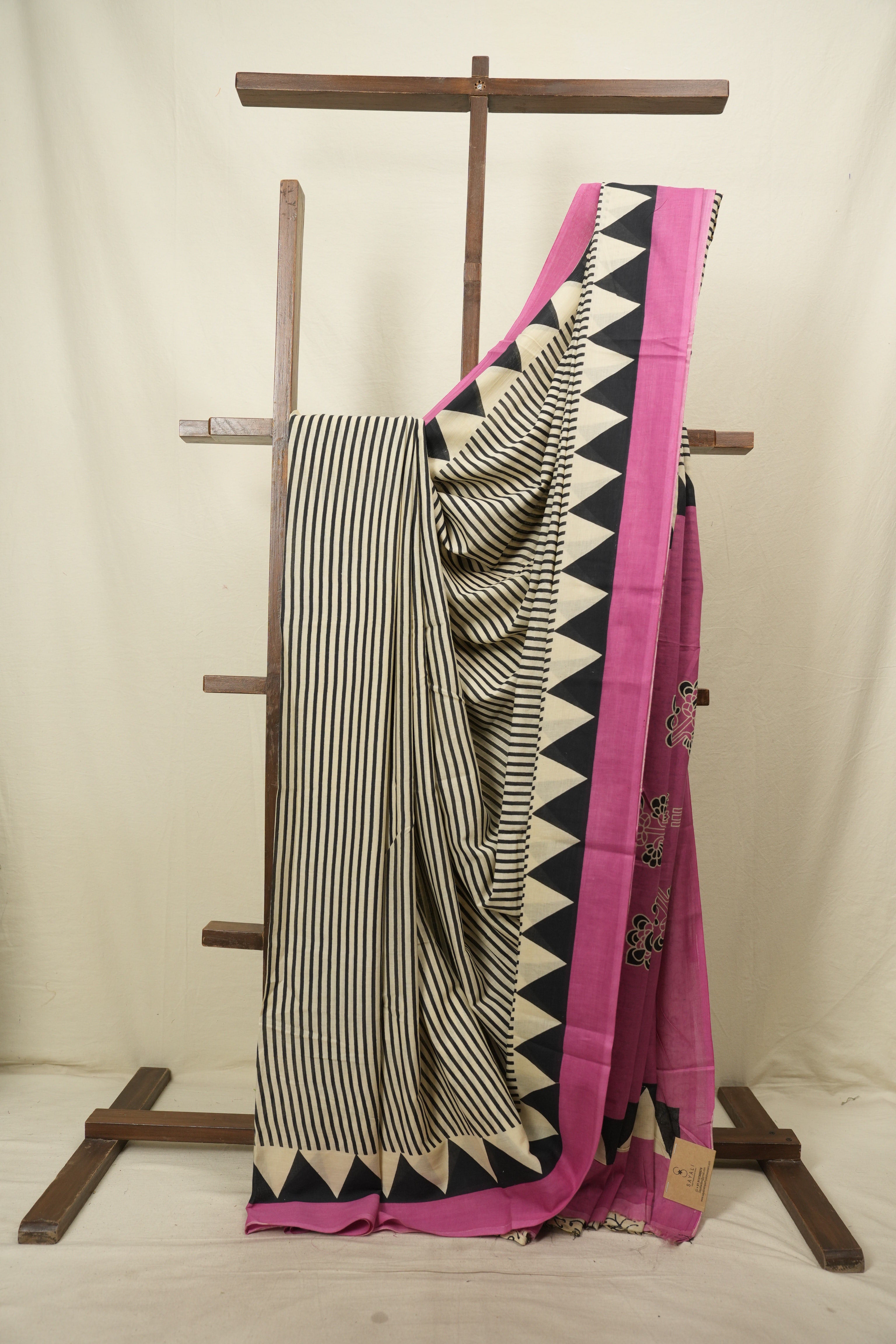Cream HBP Cotton Saree - SRCCS3777