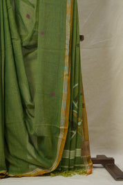 Leaf Green Mul Bengal Cotton Jamdani Saree - SRLGBCJS215