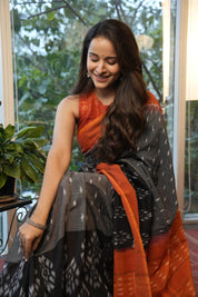 Gray Pochampalli Cotton Ikat Saree - SRGPCIS702