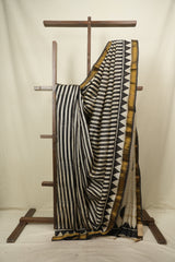 Off-White-Black HBP Cotton Silk Saree With Maheshwari Border - SROWBCSS1832