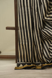 Off-White-Black HBP Cotton Silk Saree With Maheshwari Border - SROWBCSS1832