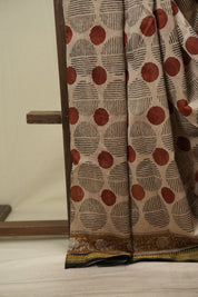 Cream HBP Cotton Silk Saree With Maheshwari Border - SRCCSS1831