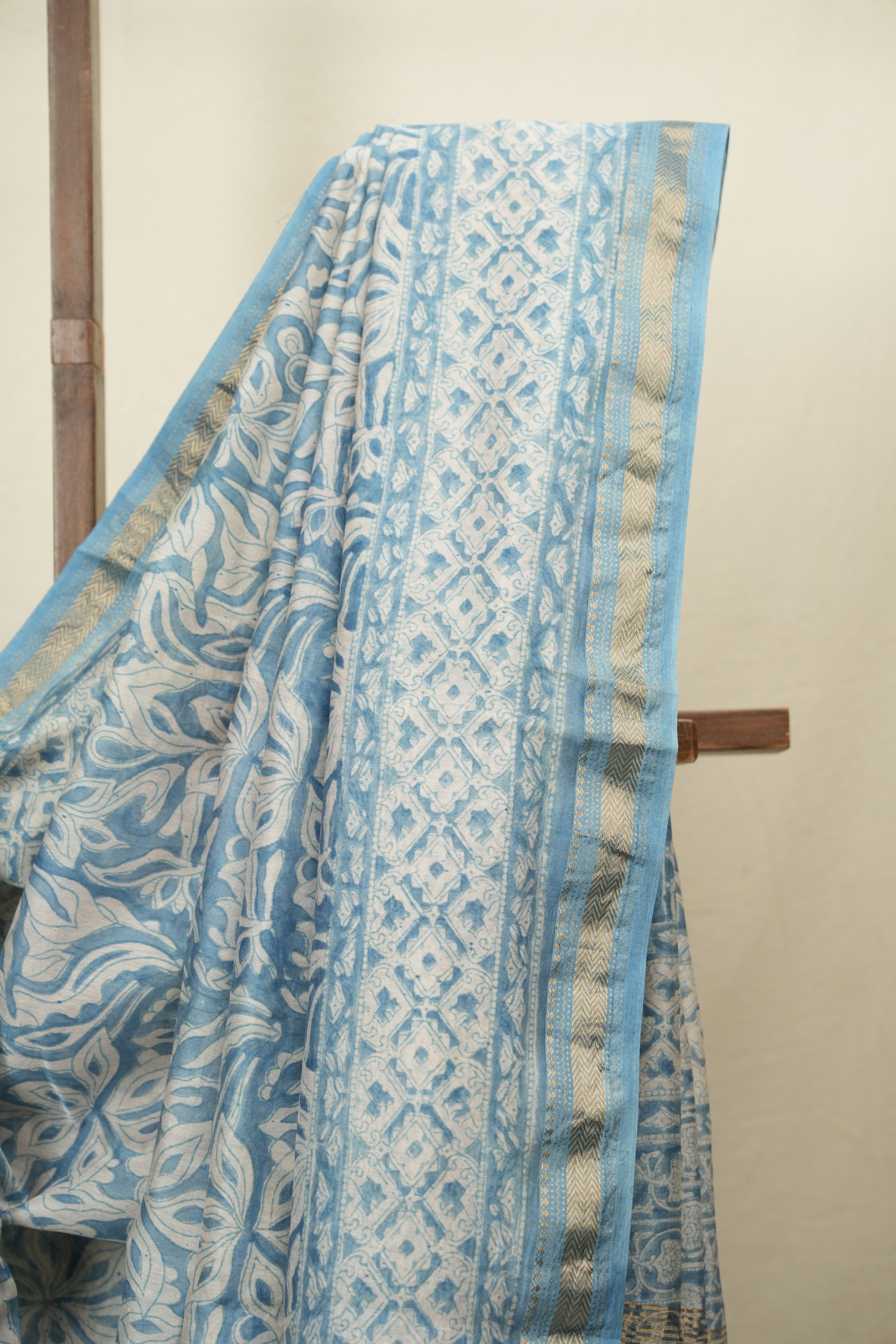 Sky Blue HBP Cotton Silk Saree With Maheshwari Border - SRSBCSS1830