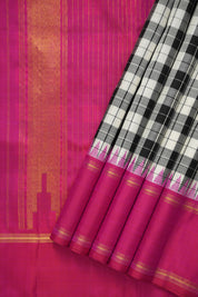 Kshiraja Checkered Kanjeevaram Silk Saree - Saavari -SSKCKSS92