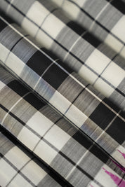 Kshiraja Checkered Kanjeevaram Silk Saree - Saavari -SSKCKSS92