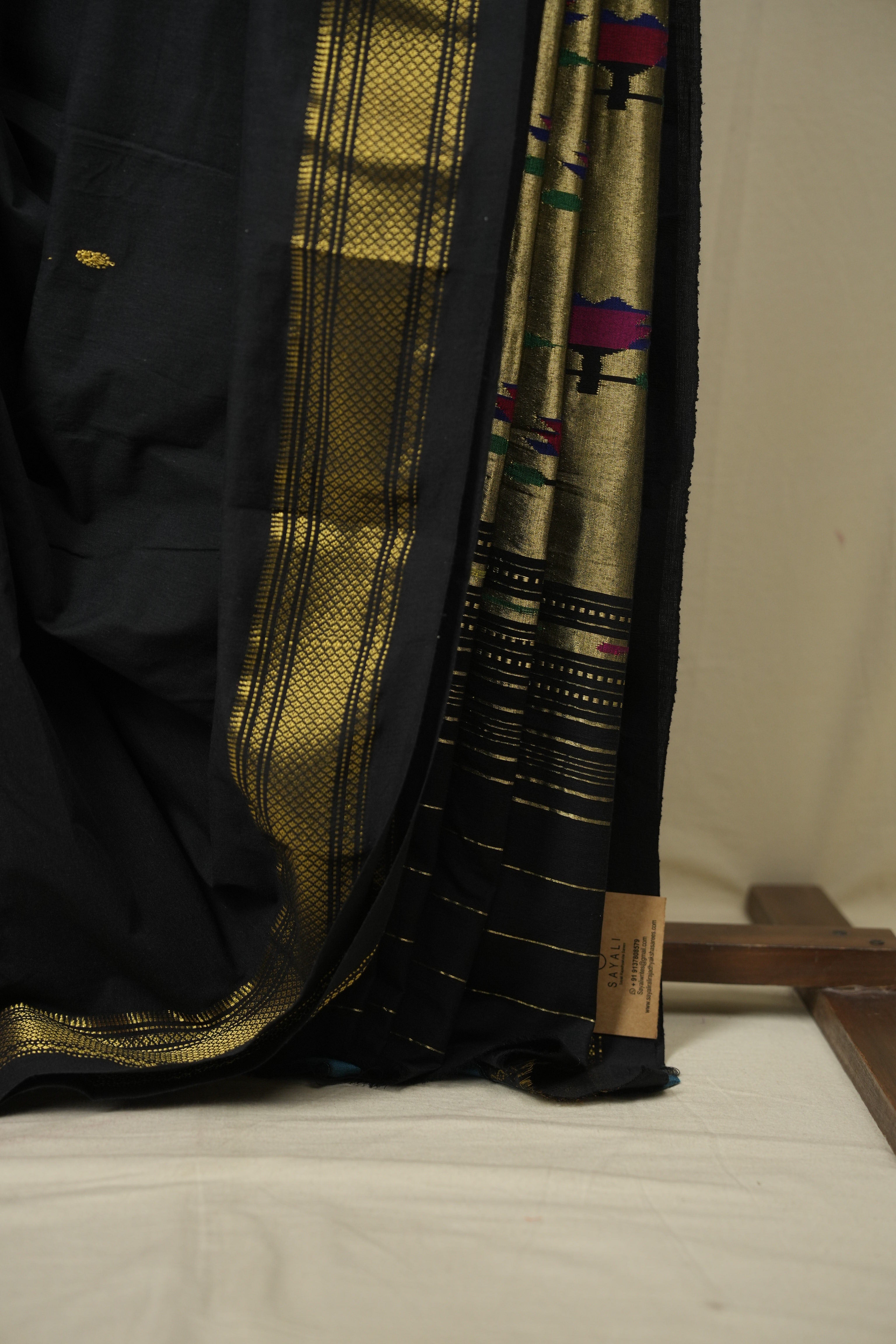 Black Cotton Paithani Saree - SRBCPS804