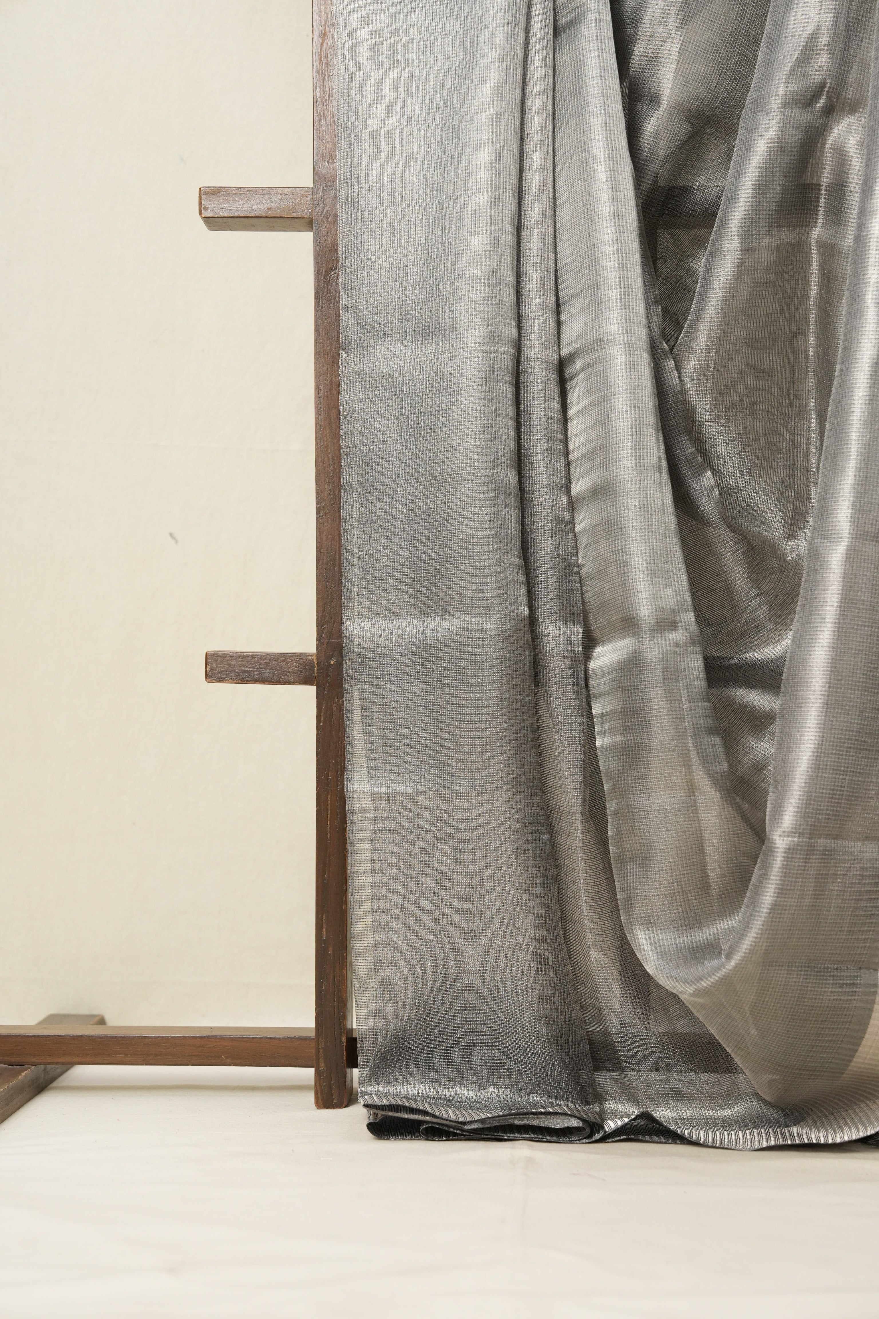 Black Silver Tissue Tussar Silk Saree - SRBSTTSS524