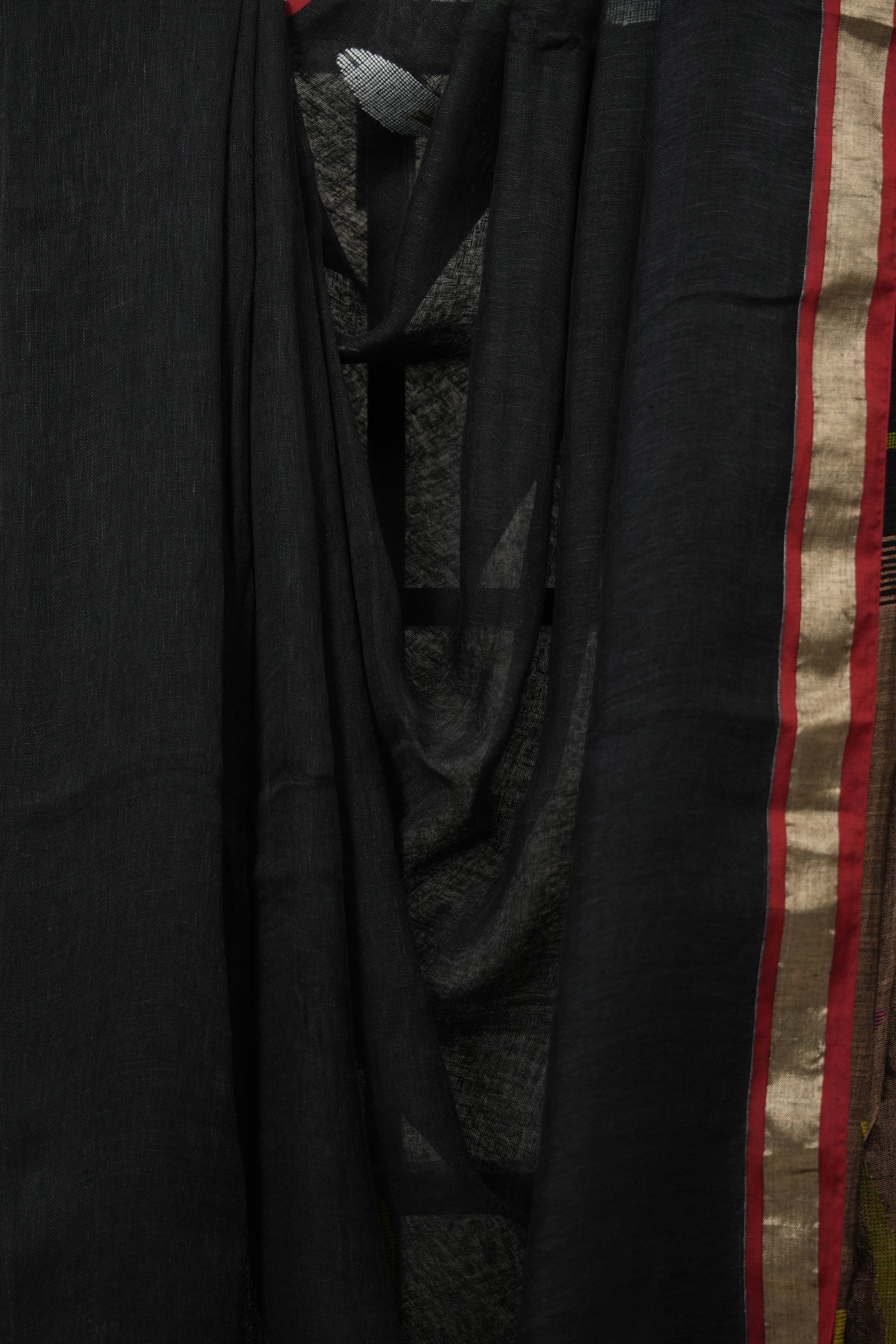 Black Linen Jamdani Saree - SRBLJS511