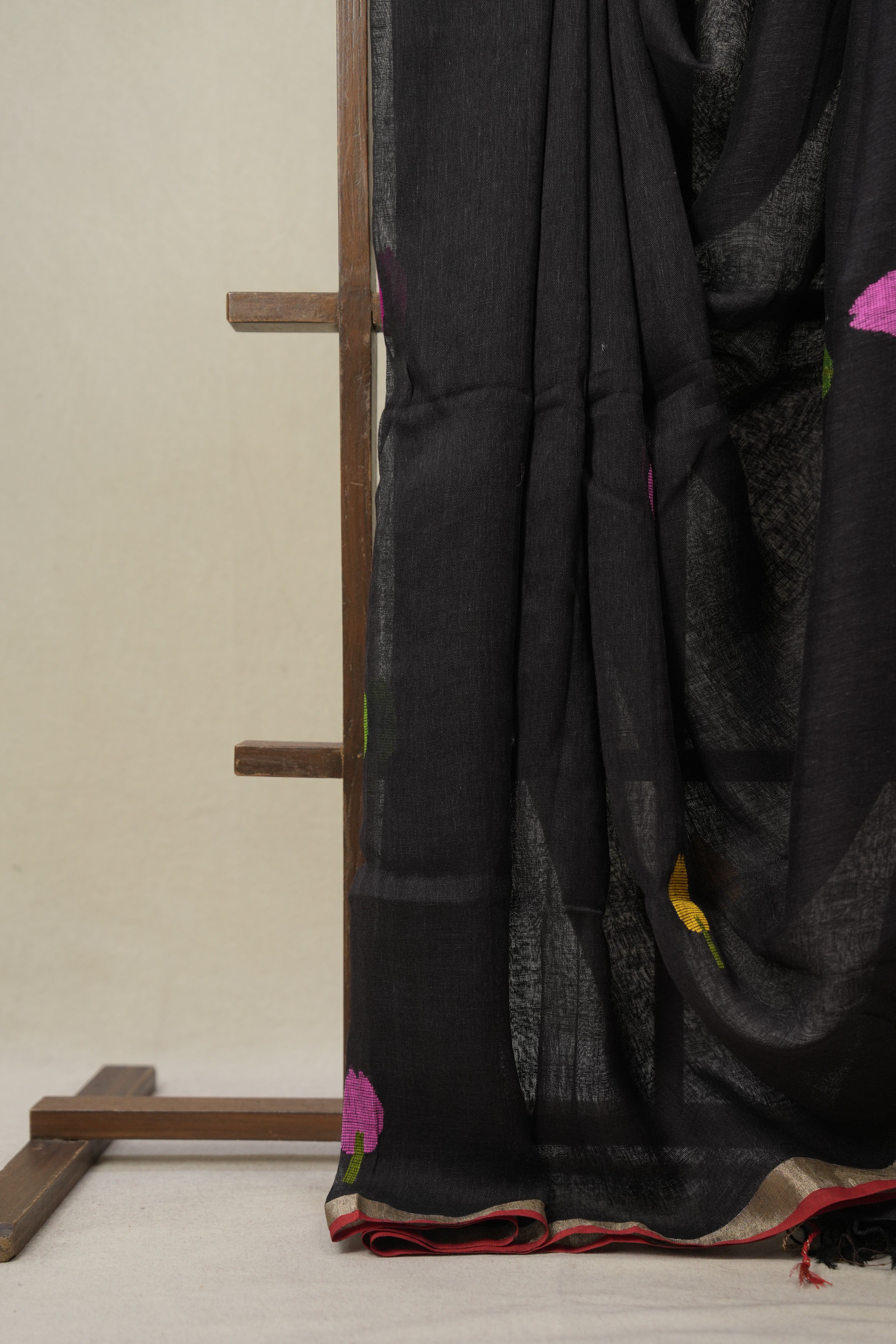 Black Linen Jamdani Saree - SRBLJS510