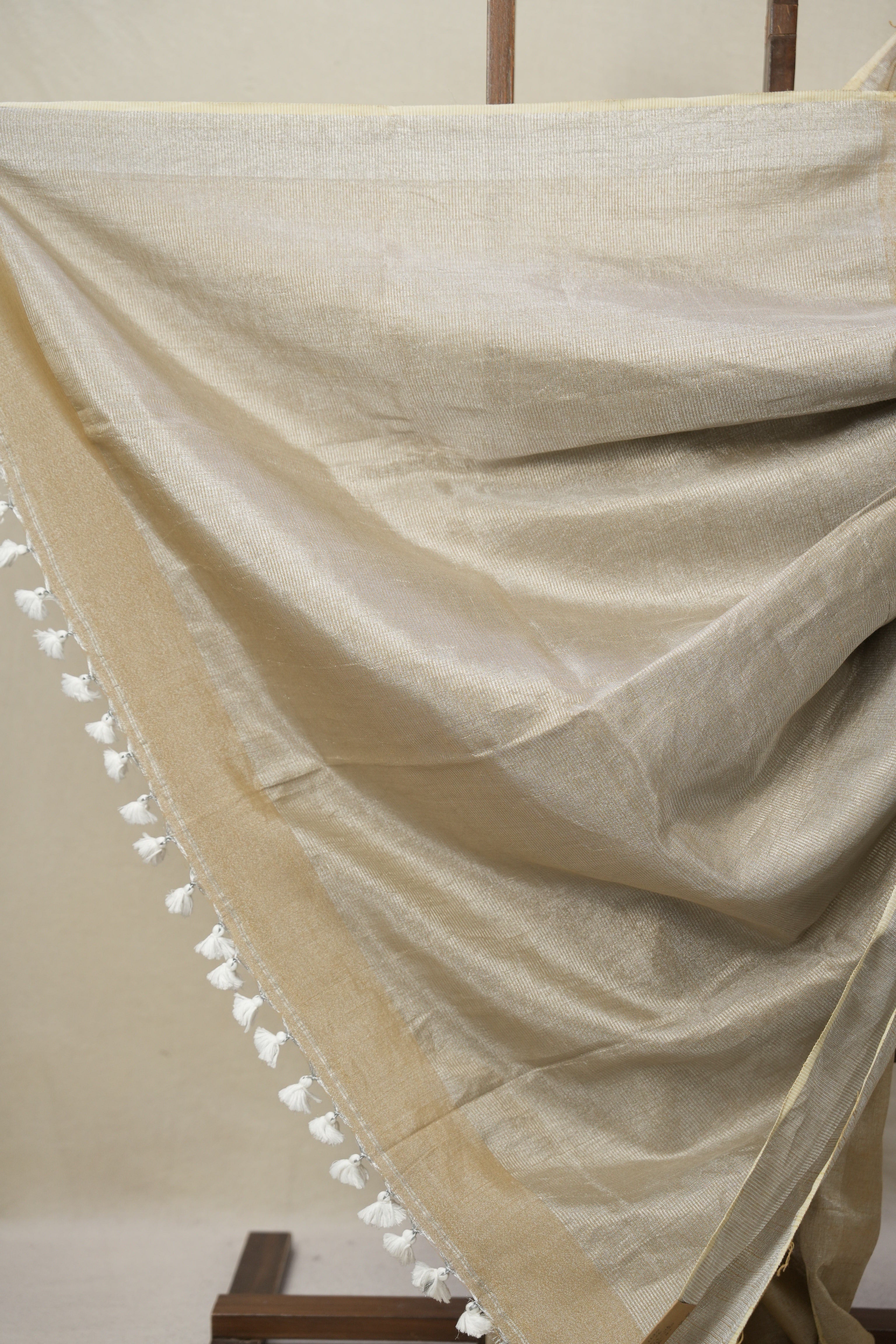 Silver Beige Plain Tissue Linen Saree With Tassels - SRSBPTLS300