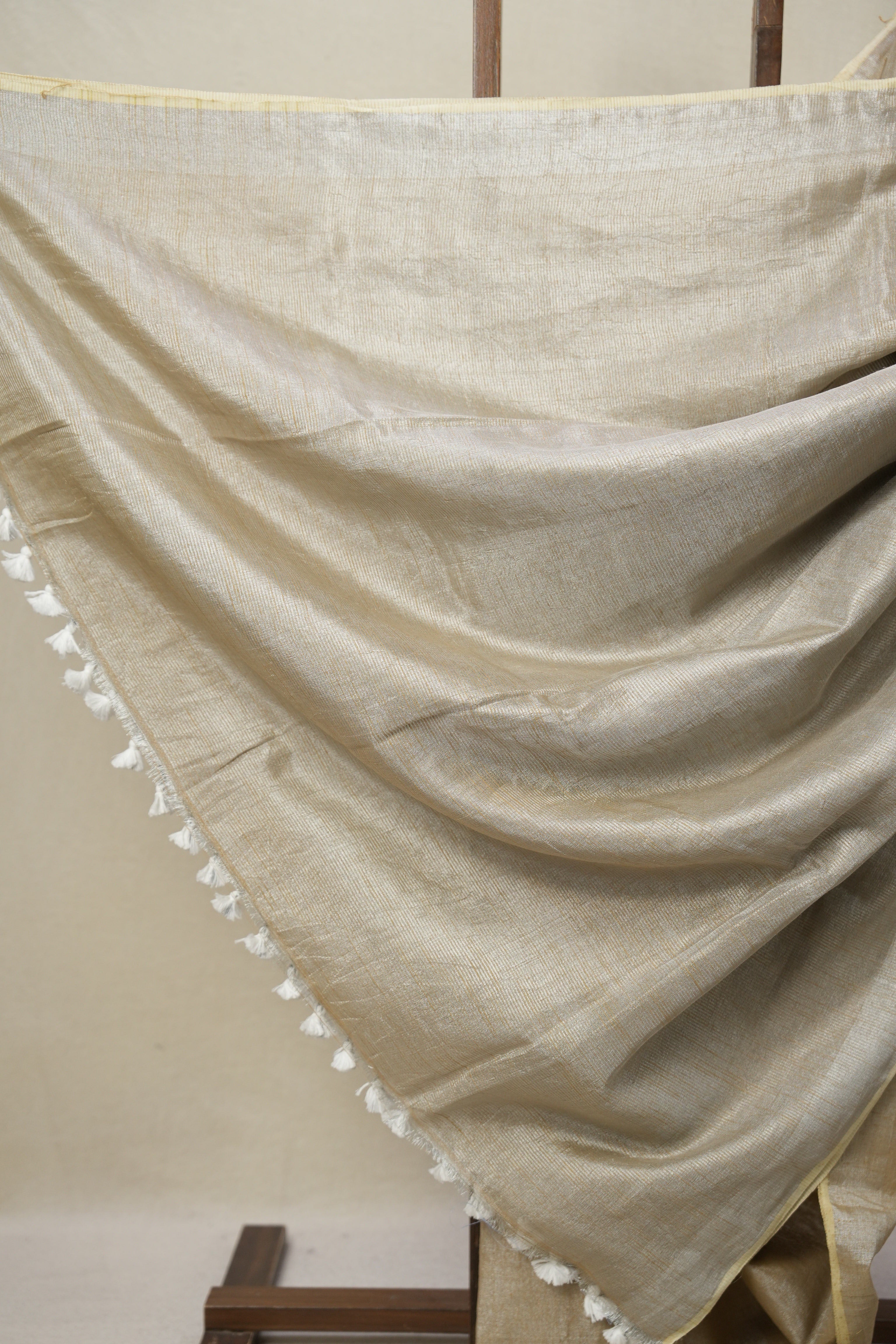 Silver Beige Plain Tissue Linen Saree With Tassels - SRSBPTLS300