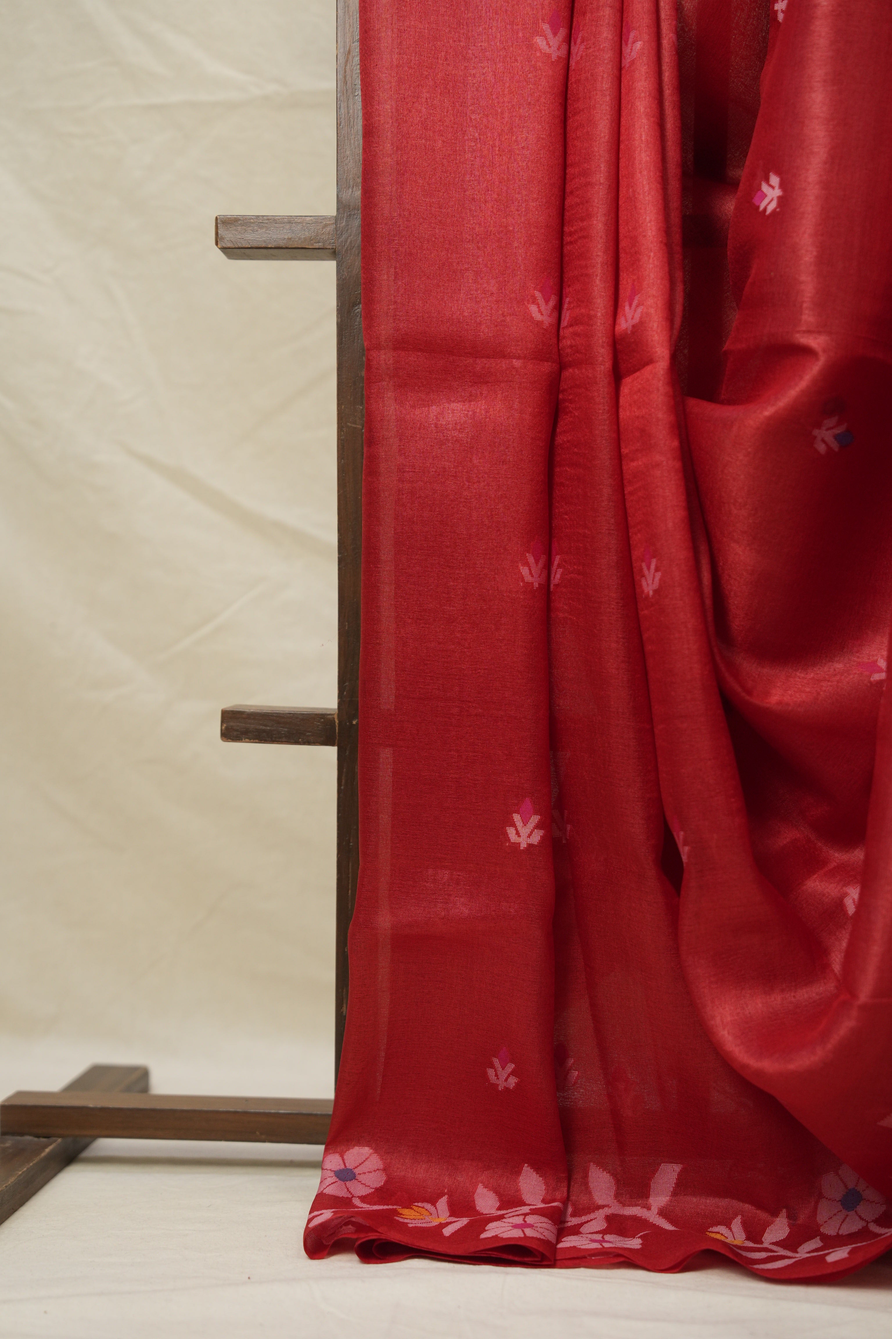 Red Jamdani Tussar Silk Saree - SRRJTSS0032