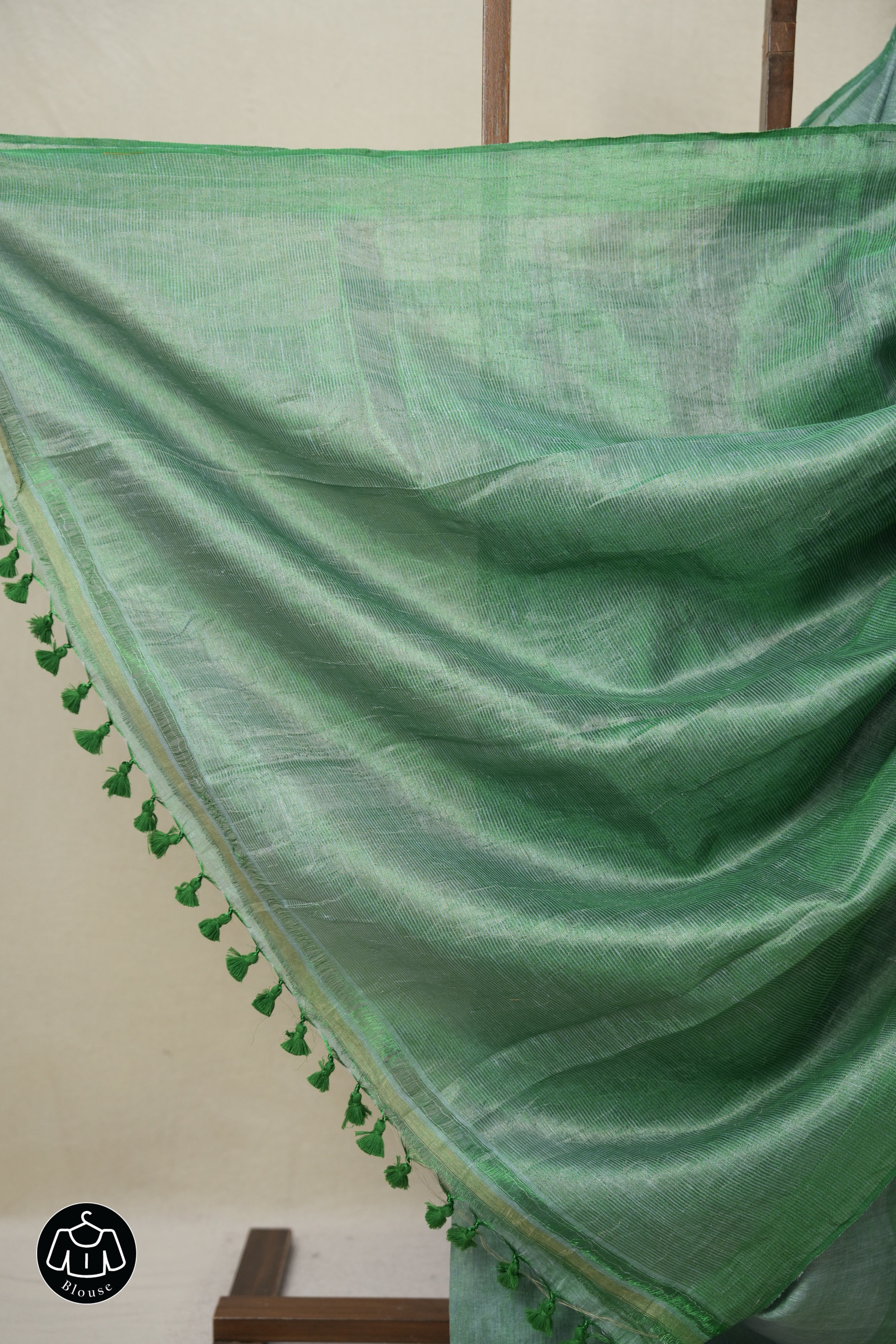 Two Tone Green Tissue Linen Saree With Tassels - SRTTGTLS282