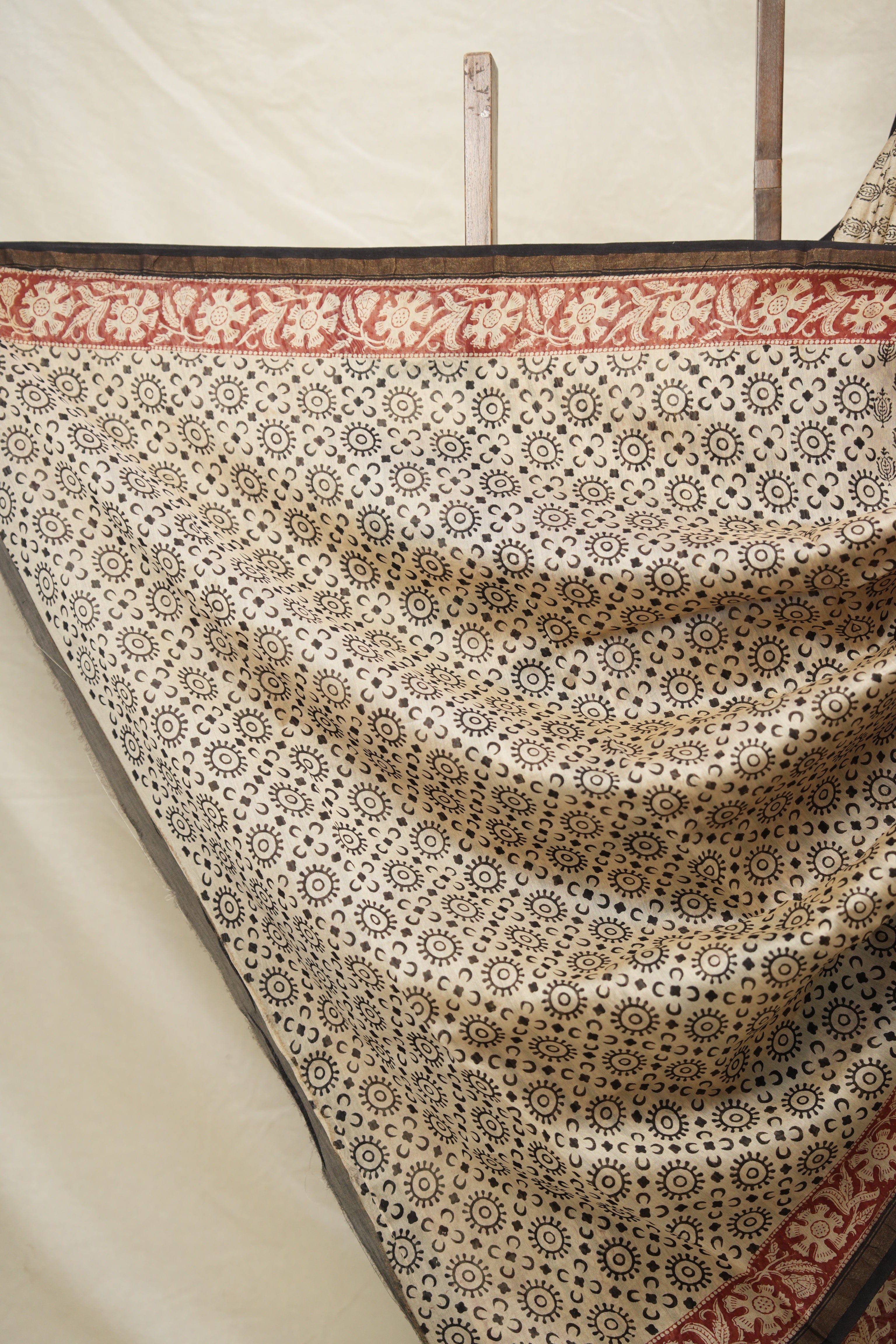 Cream HBP Cotton Silk Saree With Chanderi Border - SRCCSS1392