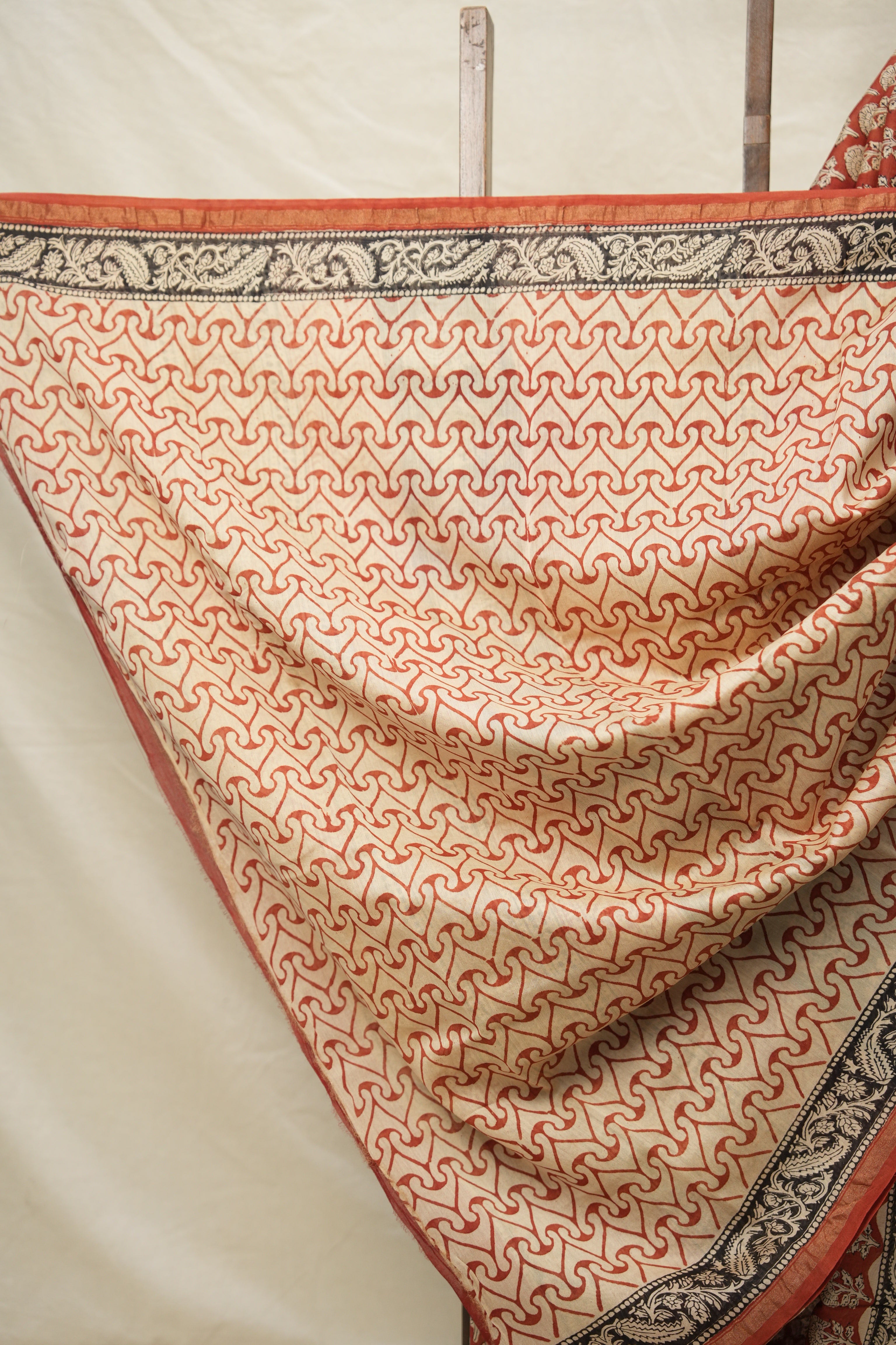 Red Cream HBP Cotton Silk Saree With Chanderi Border - SRRCCSS1394