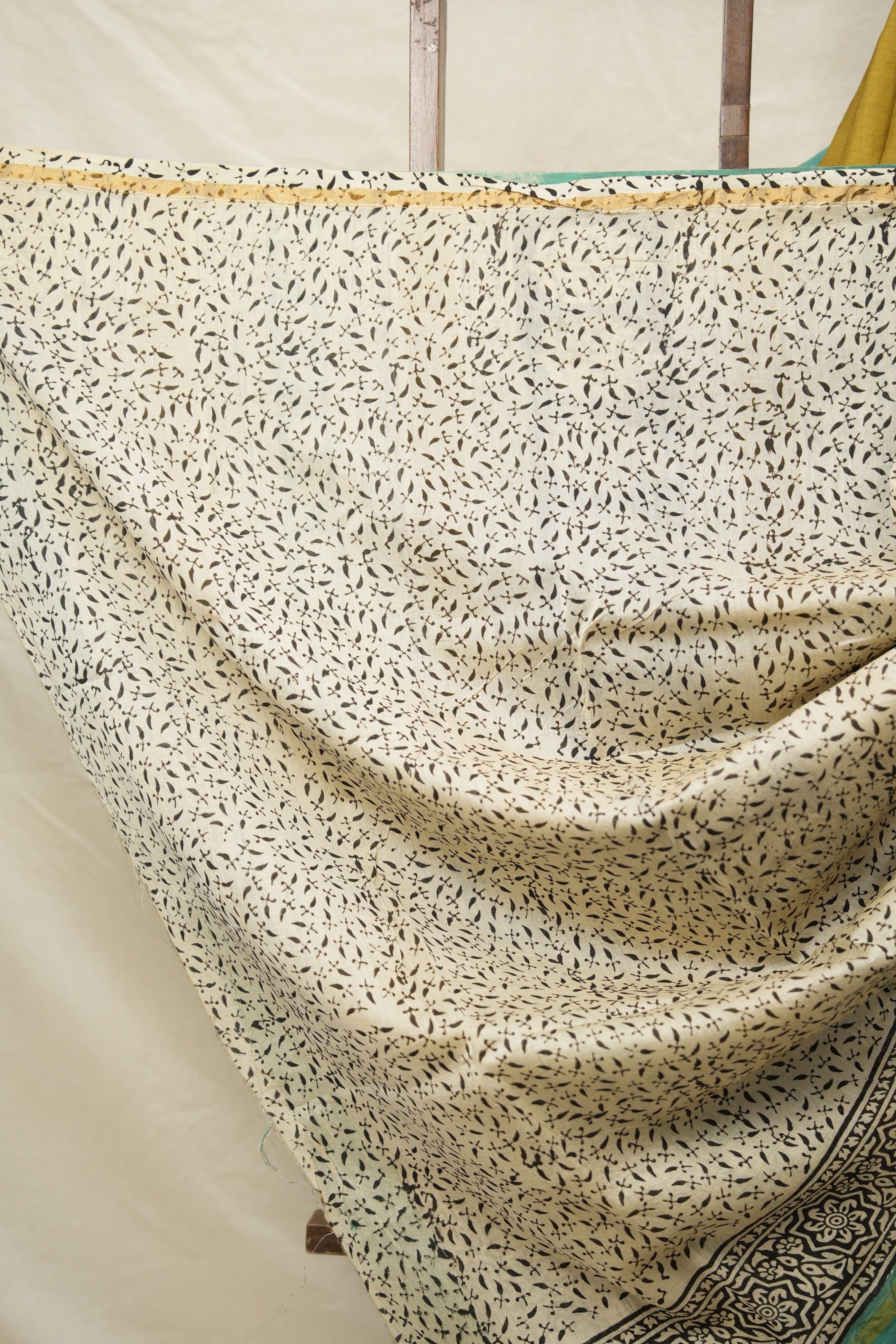 Olive Yellow  HBP Cotton Silk Saree With Chanderi Border - SROYCSS1397