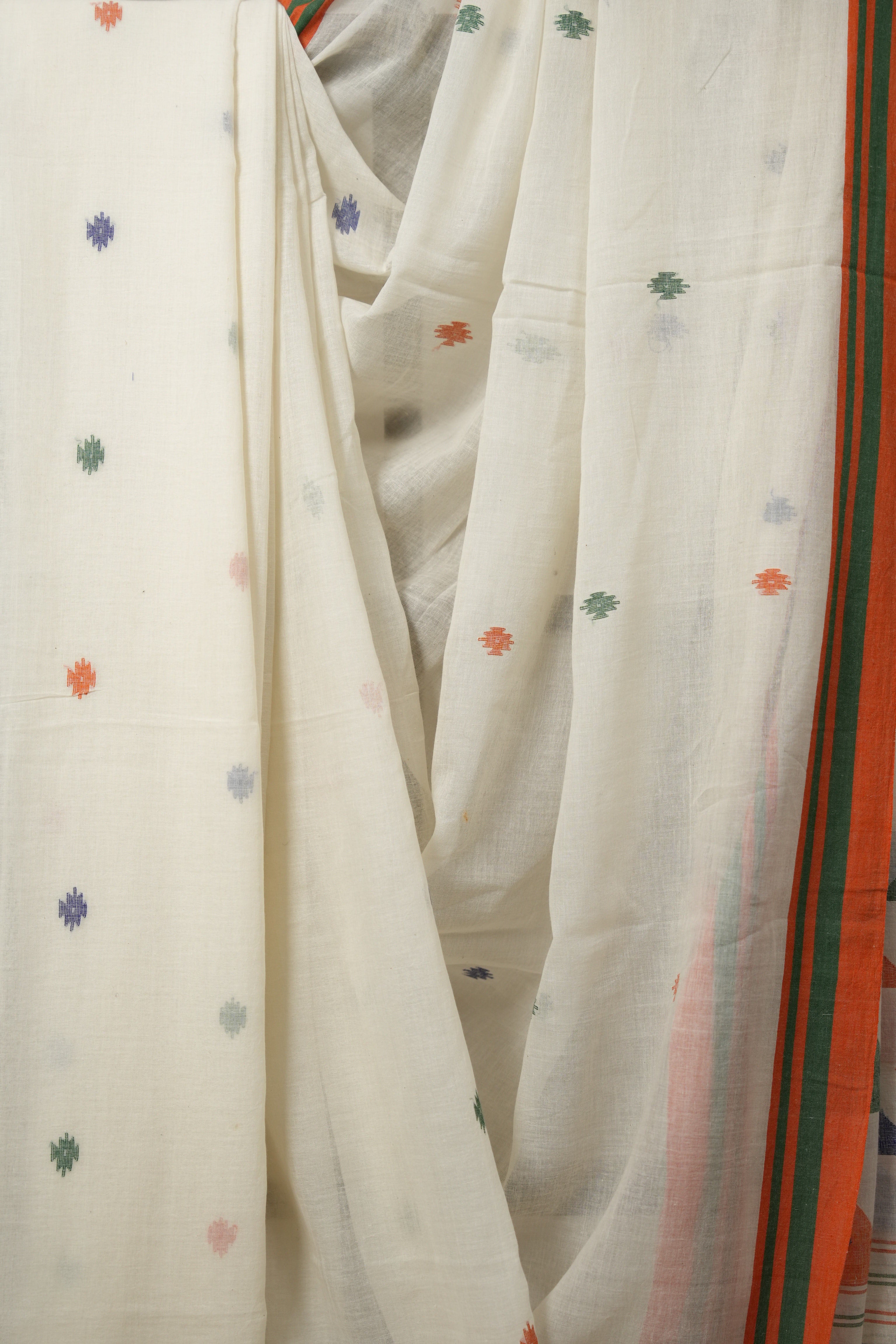 White Mul Bengal Cotton Jamdani Saree - SRWMBCJS197