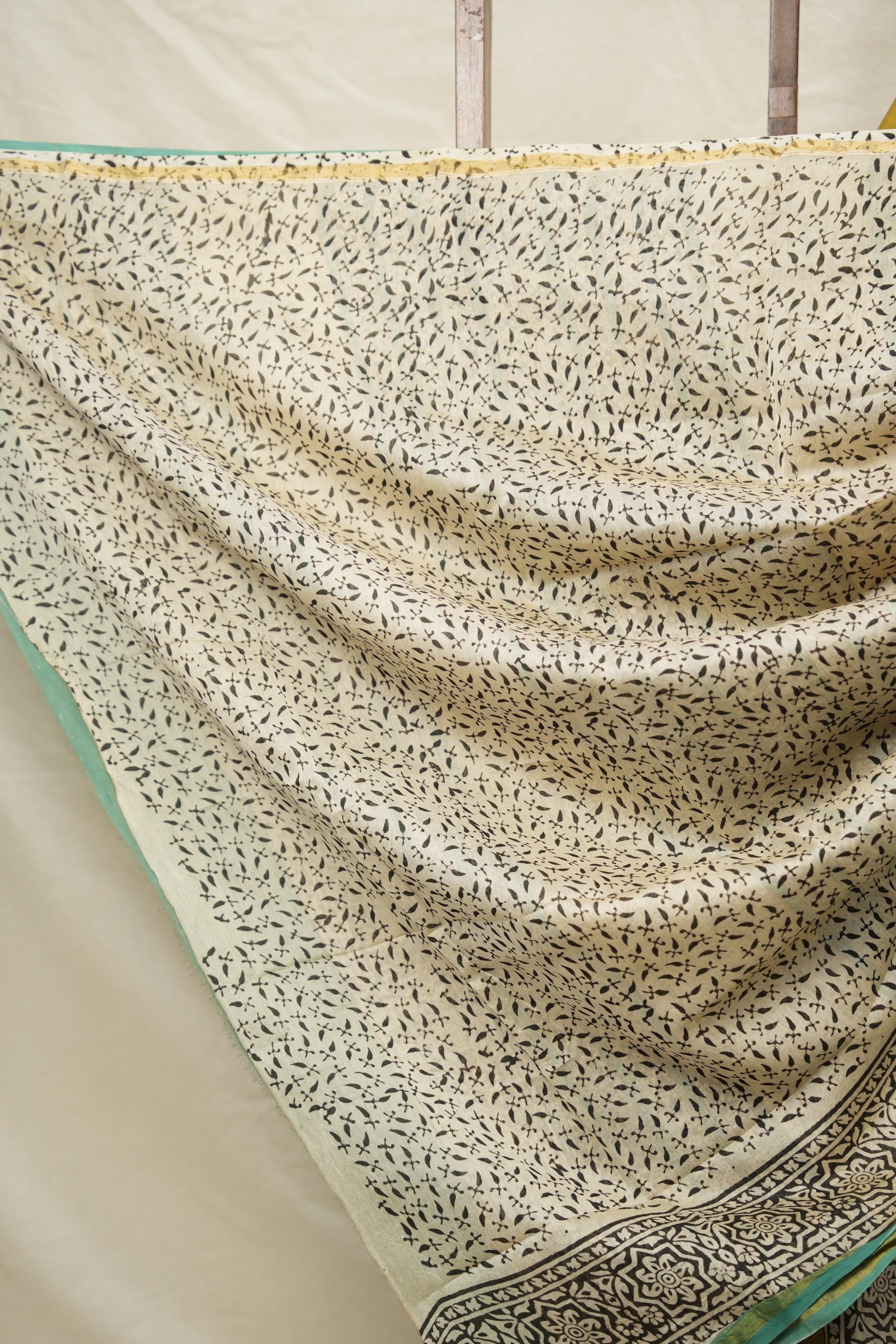 Dark Yellow HBP Cotton Silk Saree With Chanderi Border - SRDYCSS1389