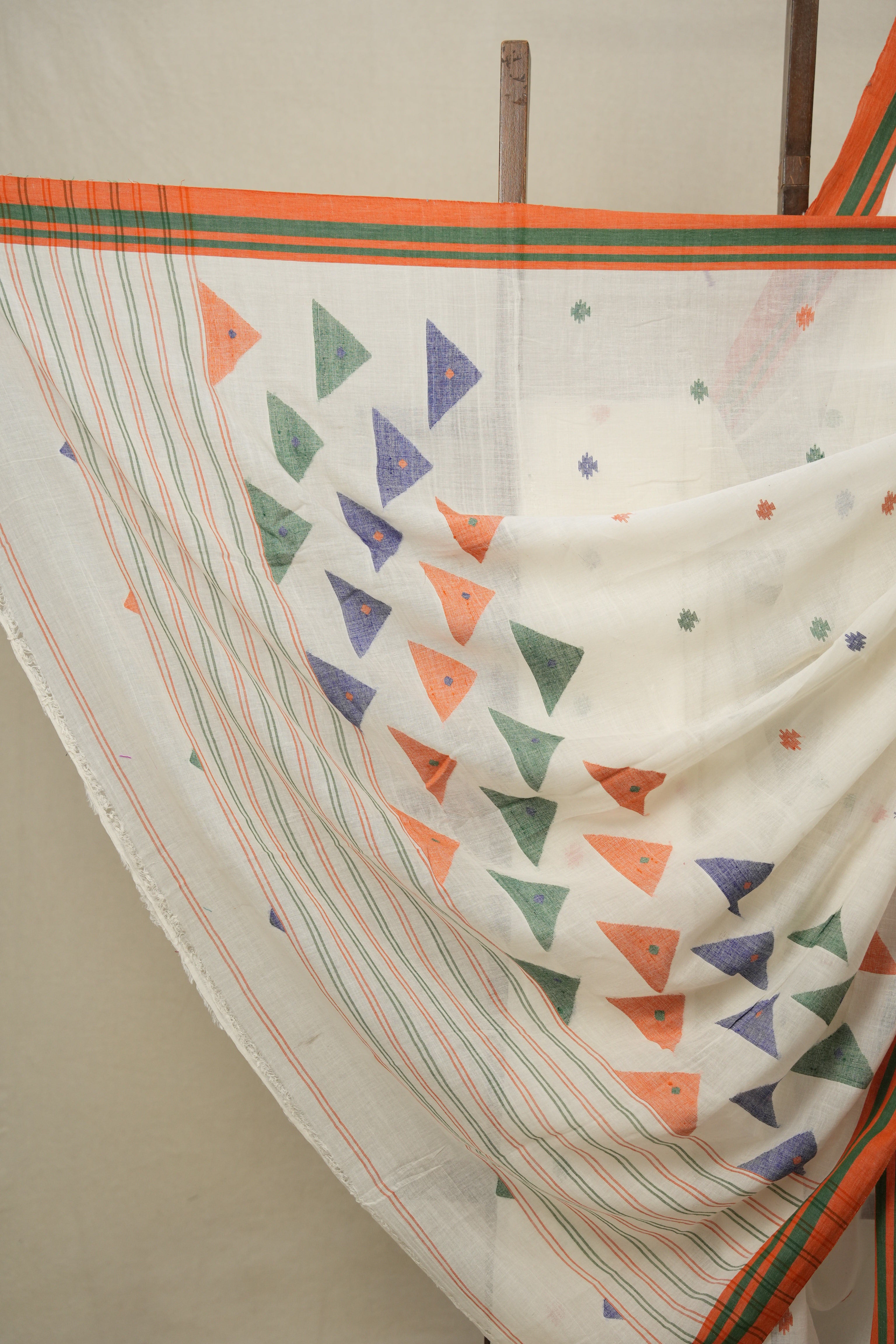 White Mul Bengal Cotton Jamdani Saree - SRWMBCJS197