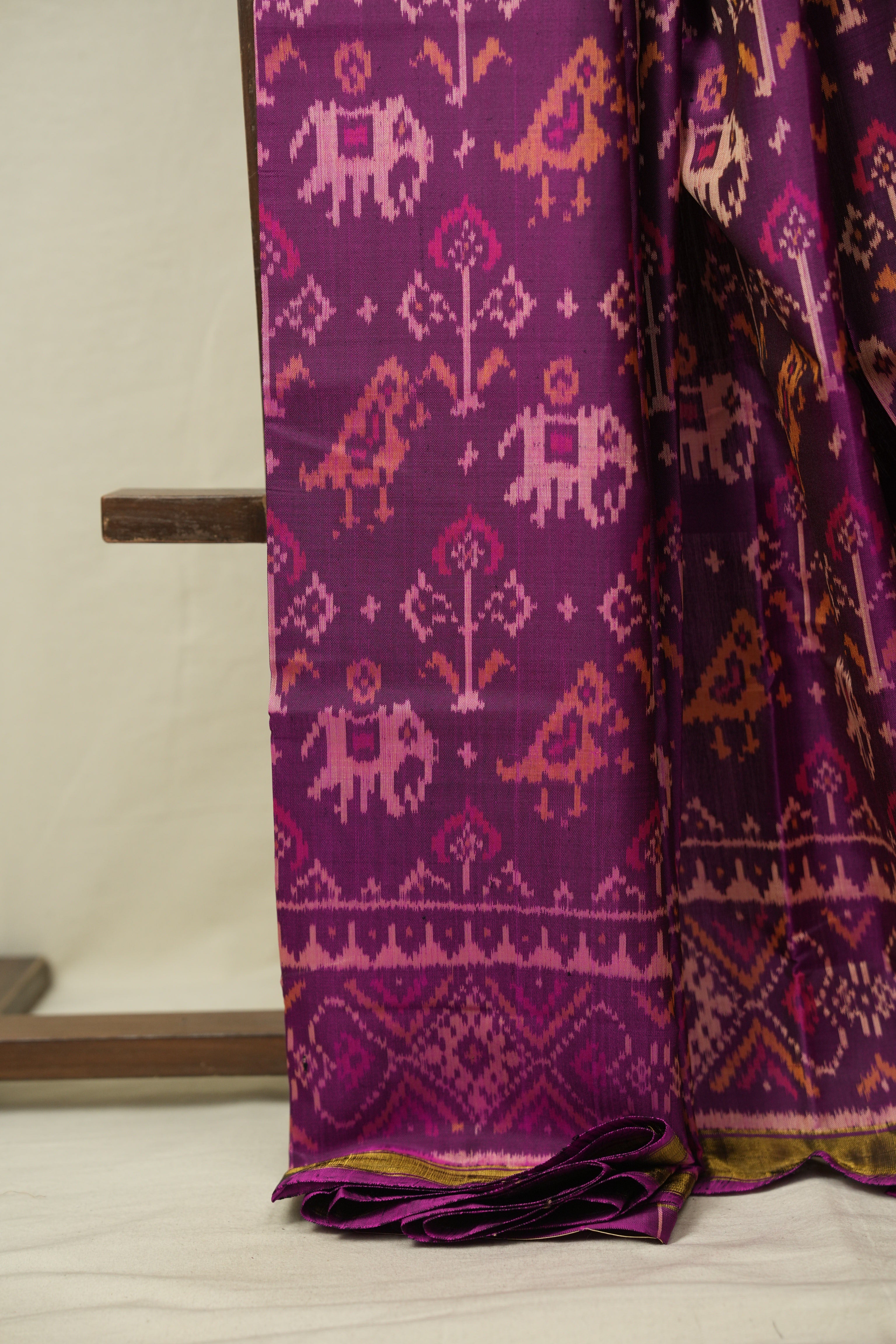 Magenta Rajkot Patola Silk Saree - SRMRPSS635